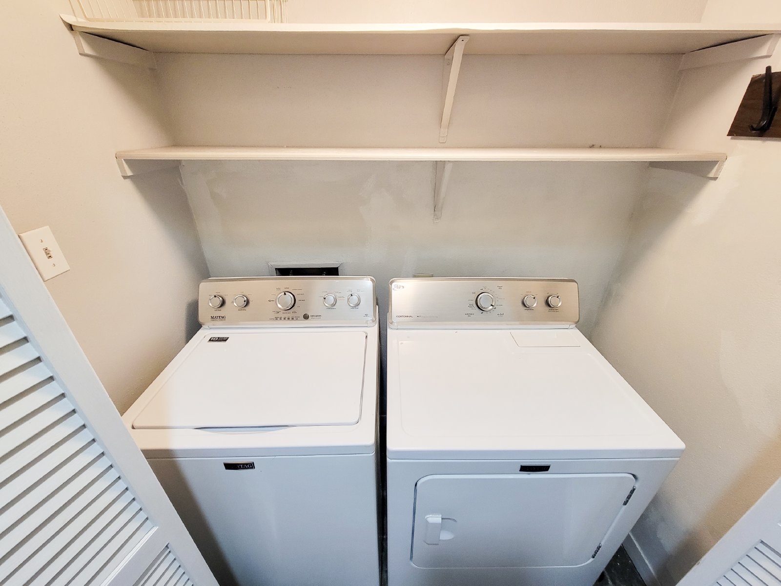 Charming Updated Two-Story Home in Gated Community – Prime Location Near Memorial & Westheimer! property image