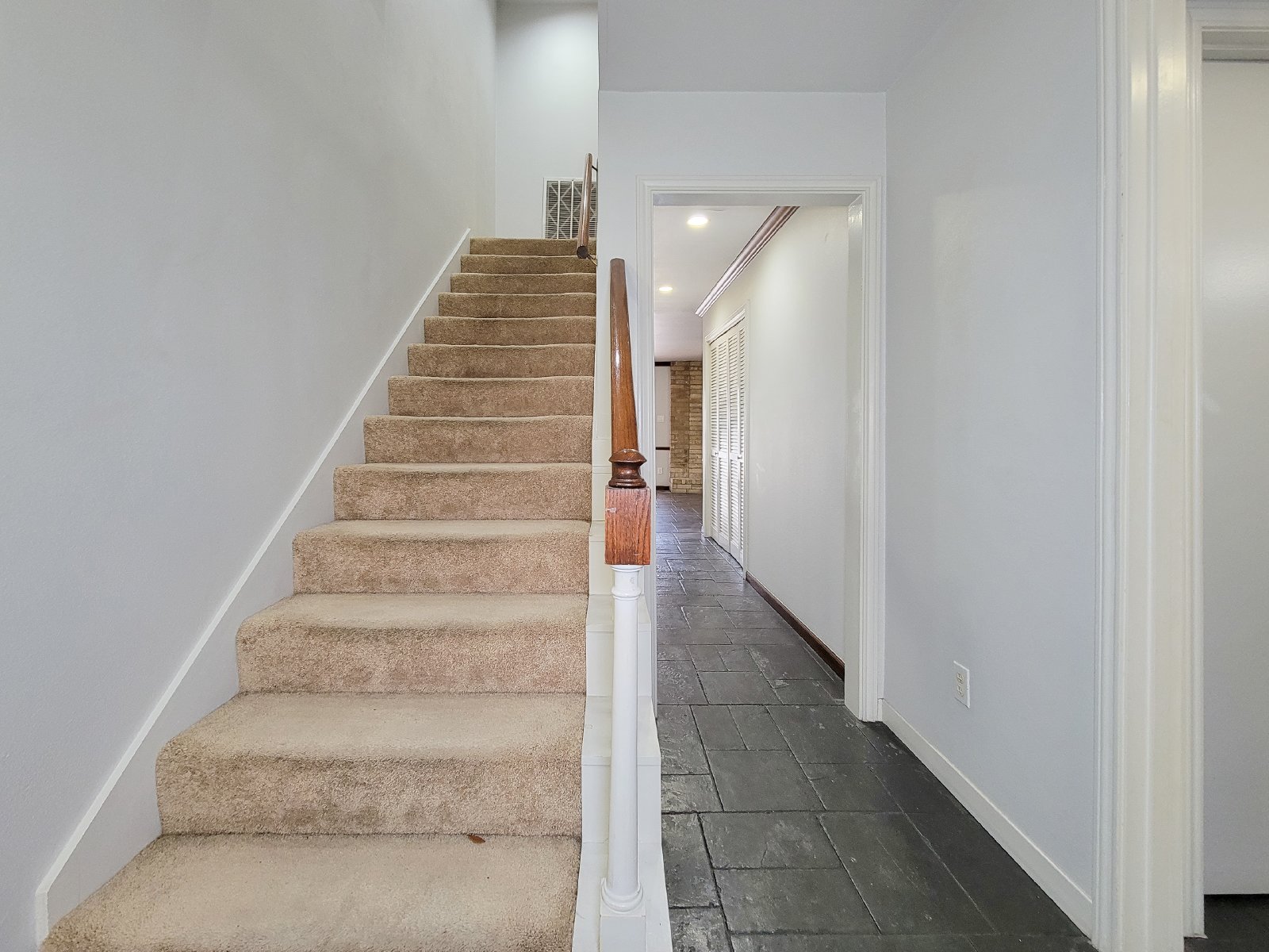 Charming Updated Two-Story Home in Gated Community – Prime Location Near Memorial & Westheimer! property image