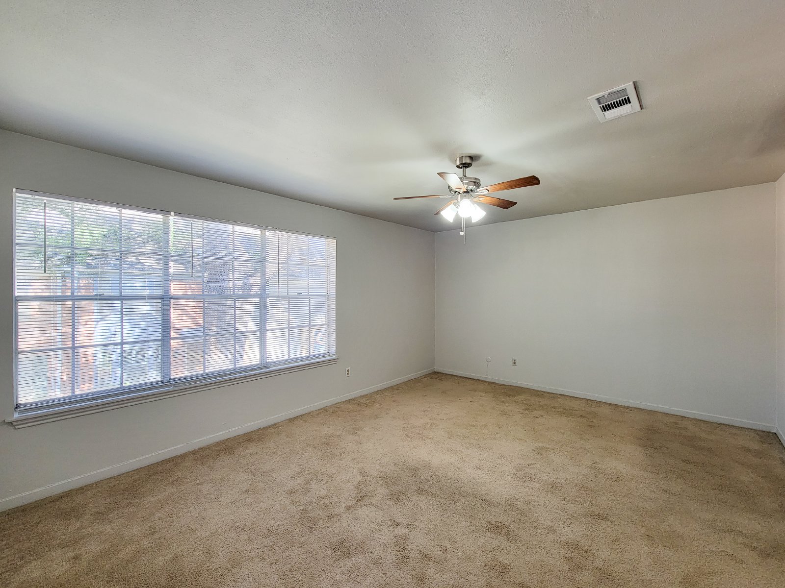 Charming Updated Two-Story Home in Gated Community – Prime Location Near Memorial & Westheimer! property image