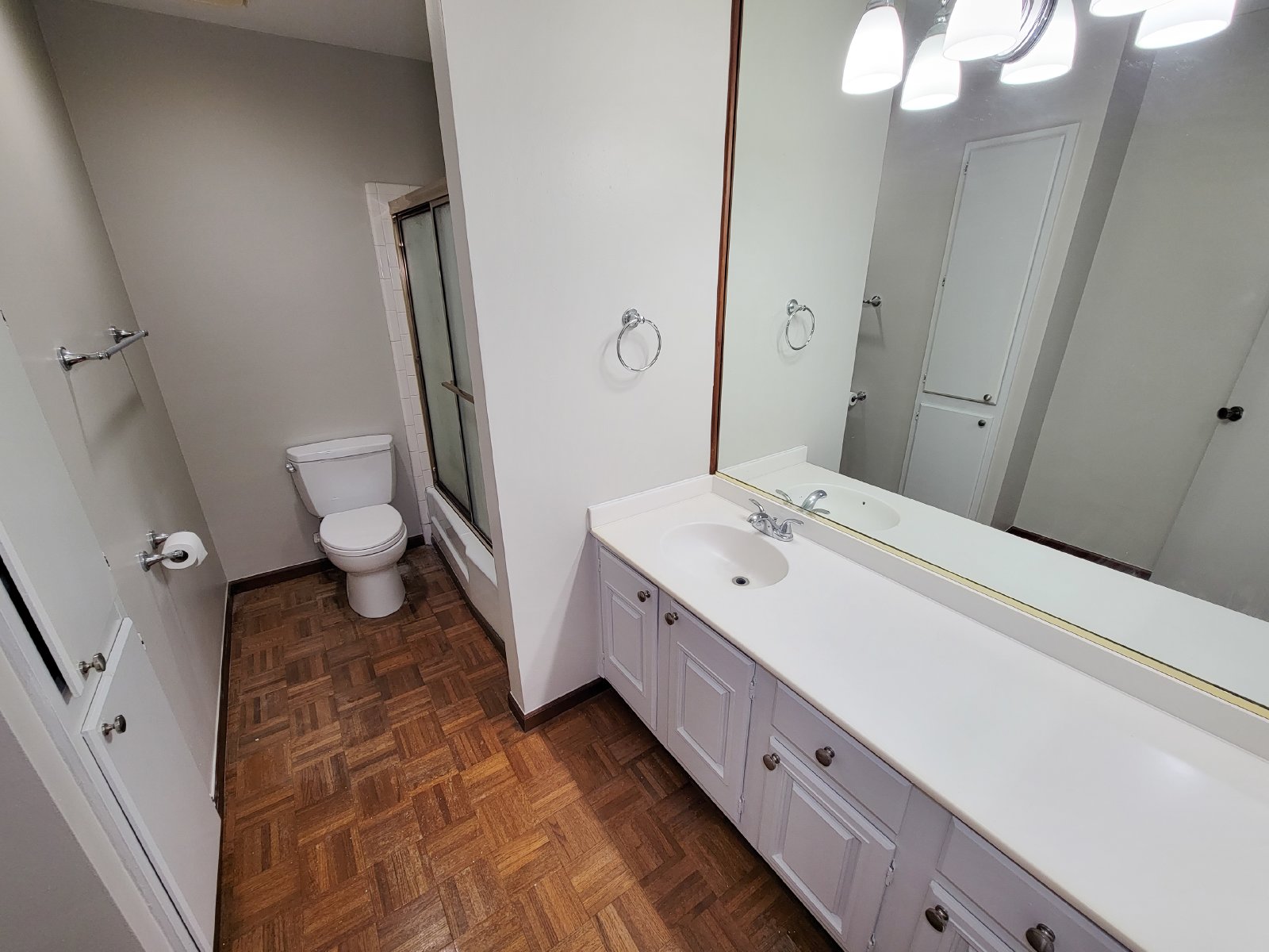 Charming Updated Two-Story Home in Gated Community – Prime Location Near Memorial & Westheimer! property image