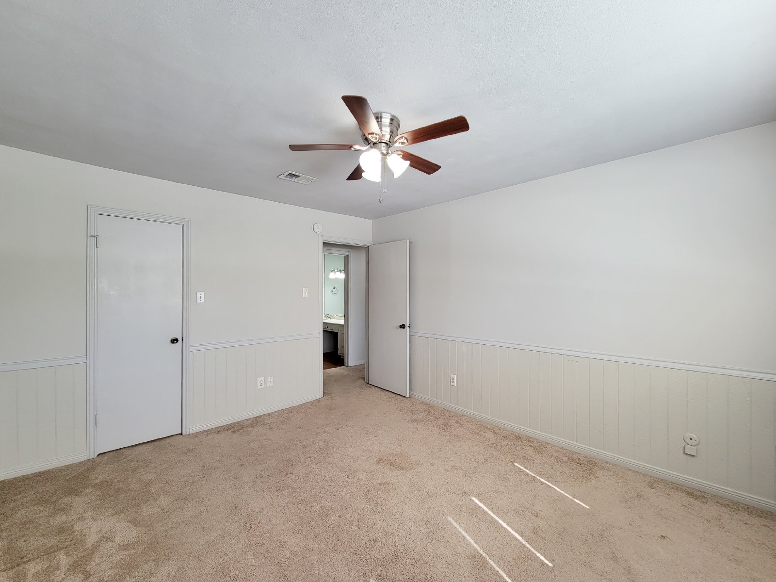 Charming Updated Two-Story Home in Gated Community – Prime Location Near Memorial & Westheimer! property image