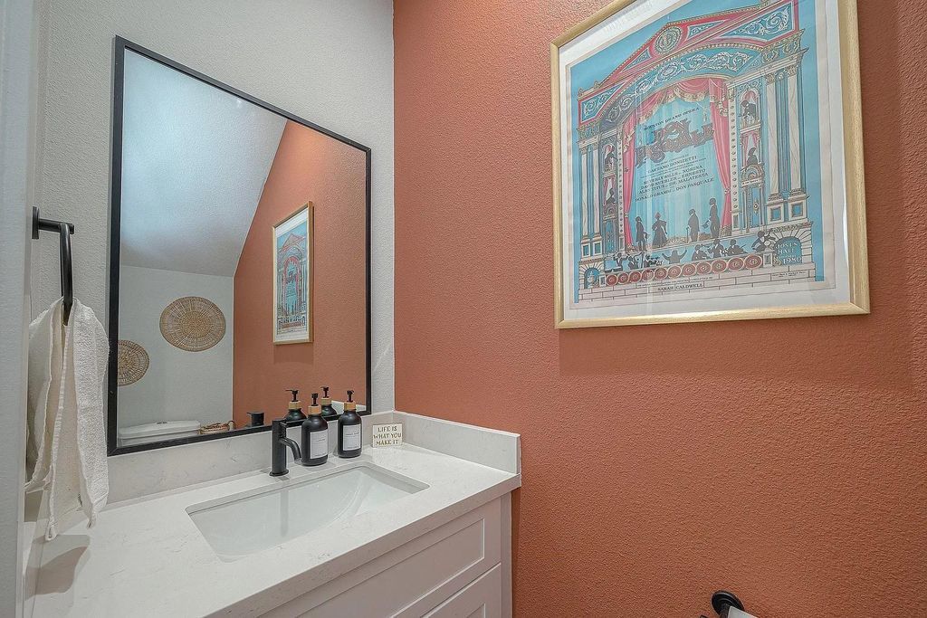 Beautiful 3-Bed Home With Open Layout, Luxury Primary Suite & Year-Round Green Turf! property image