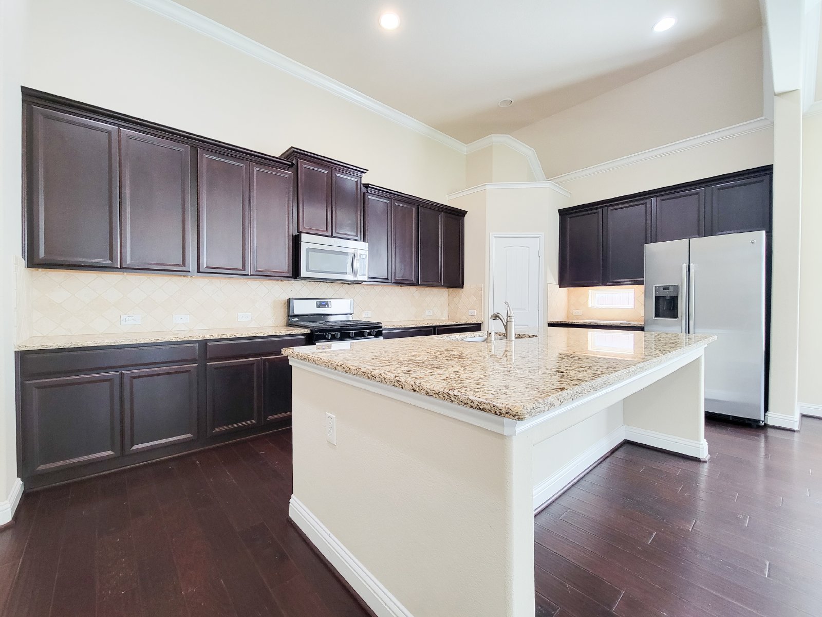 Beautiful Energy-Efficient Beazer Home on a Corner Lot! property image