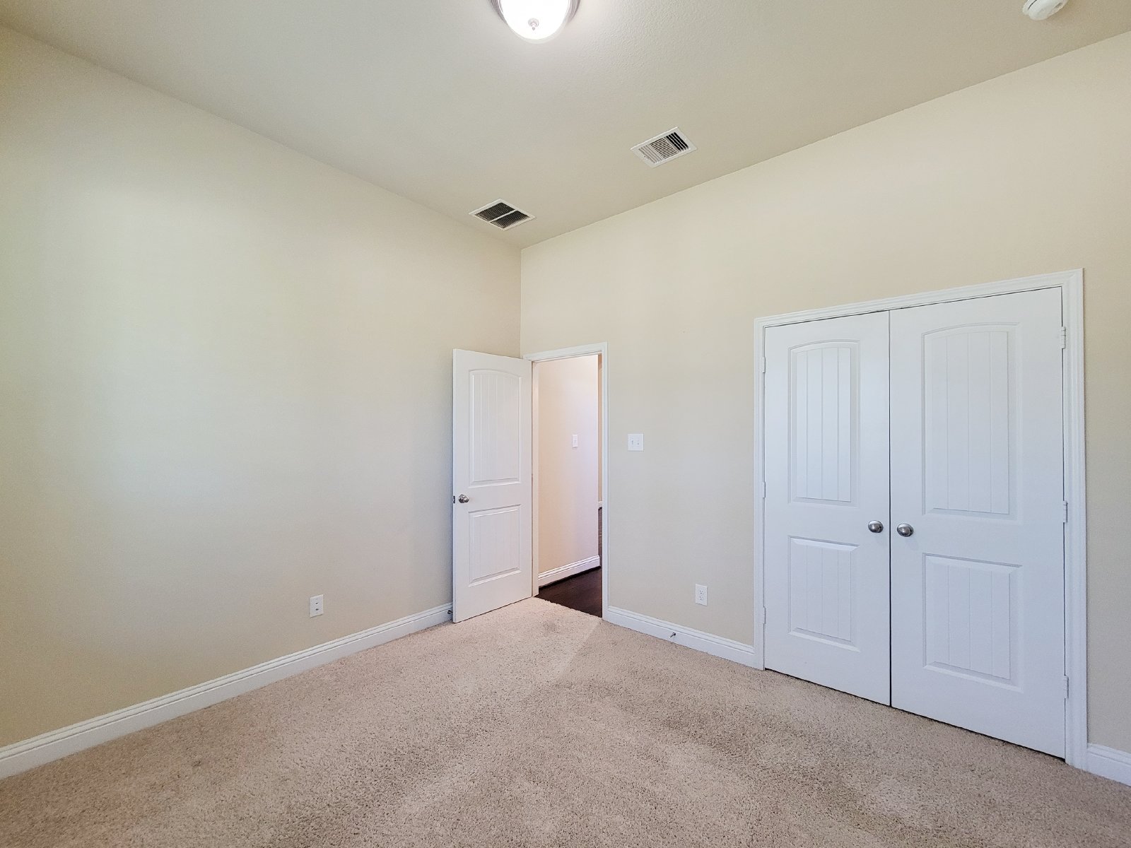 Beautiful Energy-Efficient Beazer Home on a Corner Lot! property image