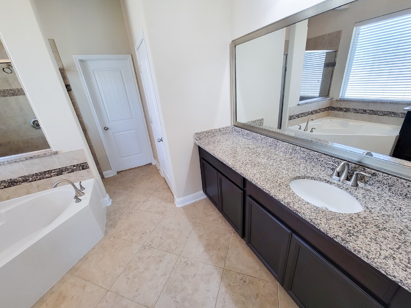 Beautiful Energy-Efficient Beazer Home on a Corner Lot! property image