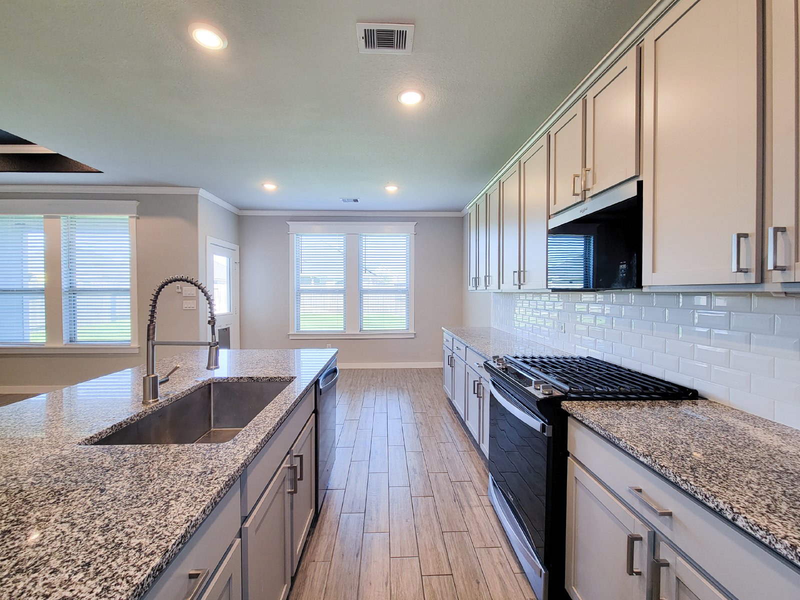 Charming three bedroom two bath home Fulshear property image