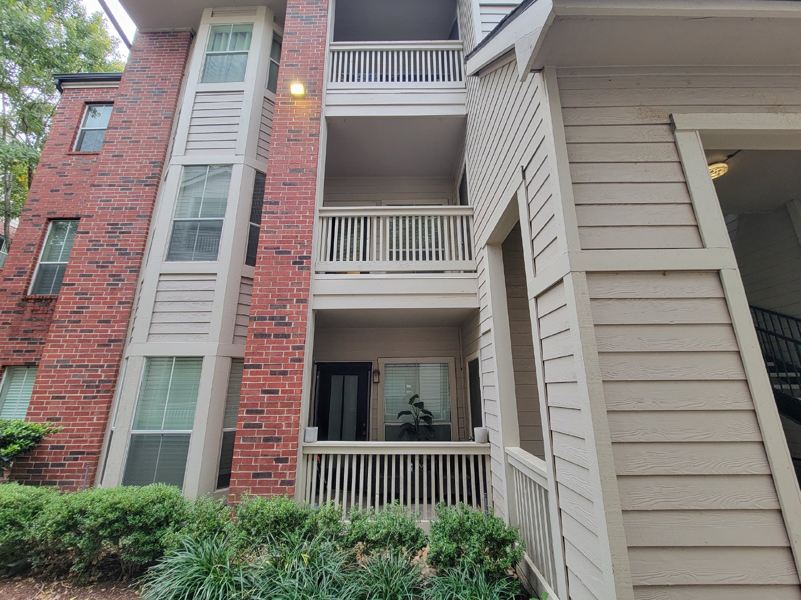 2 Bedroom 1 Bath Condo! property image