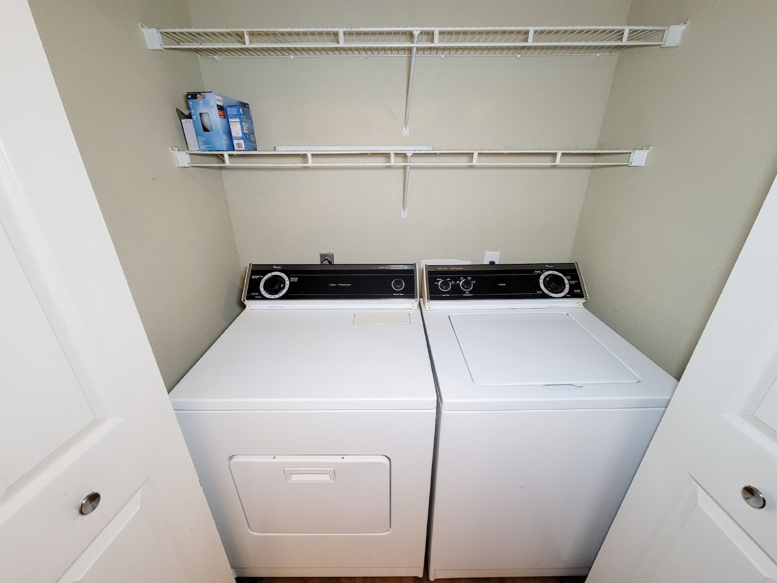 2 Bedroom 1 Bath Condo! property image