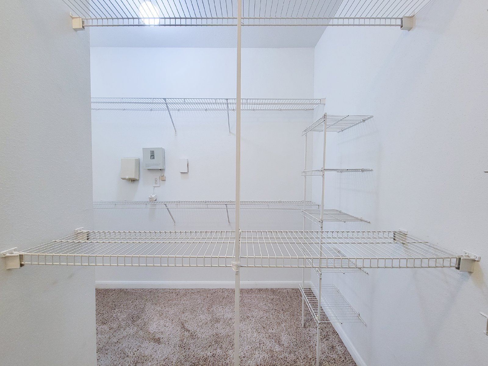 2 Bedroom 1 Bath Condo! property image