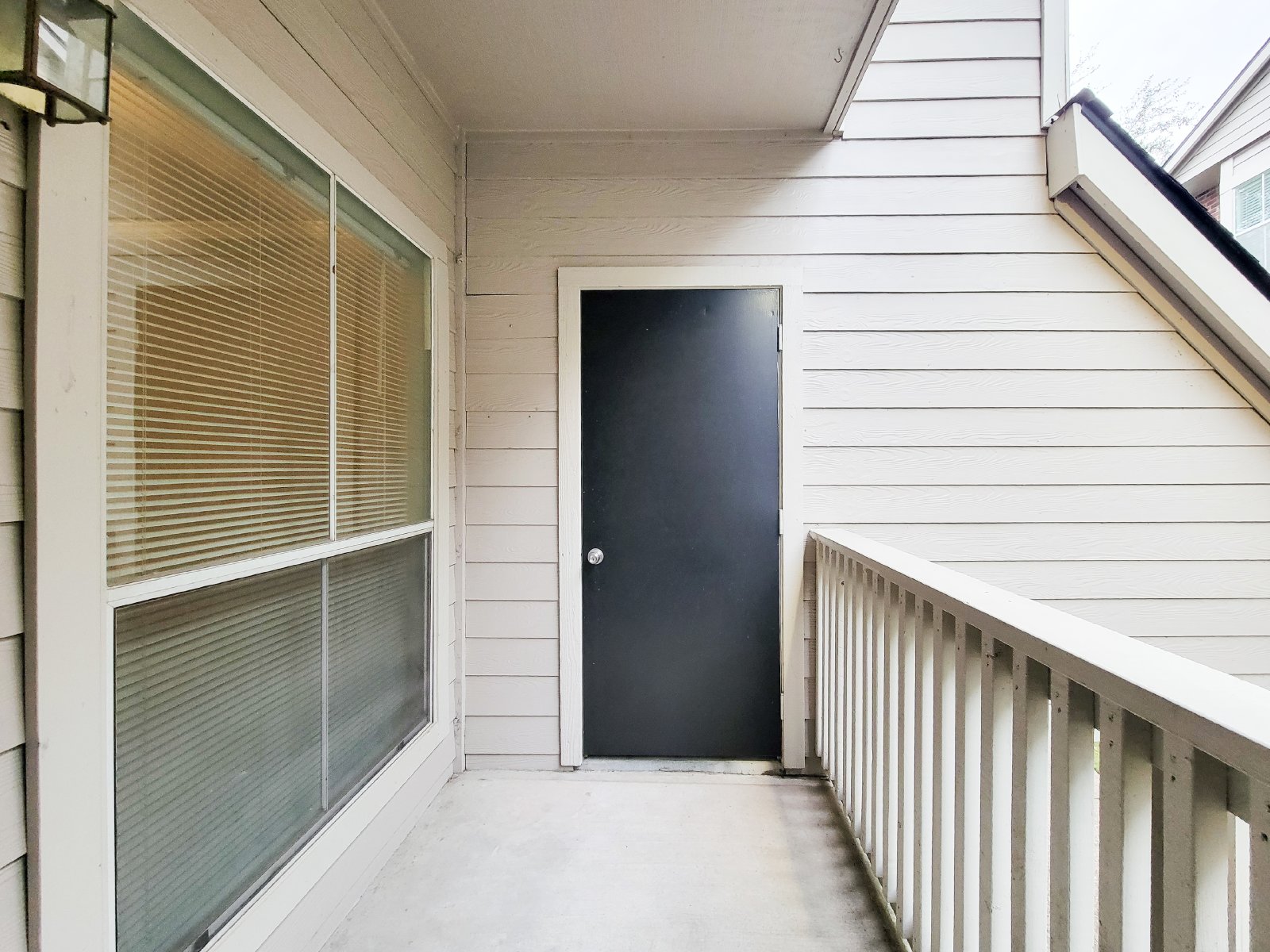 2 Bedroom 1 Bath Condo! property image