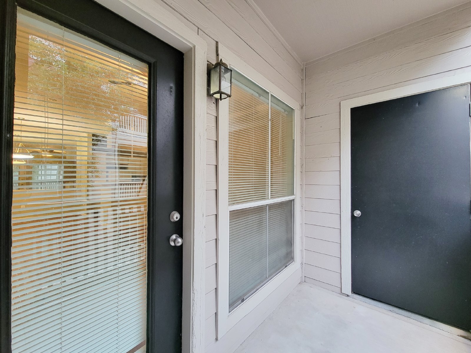 2 Bedroom 1 Bath Condo! property image