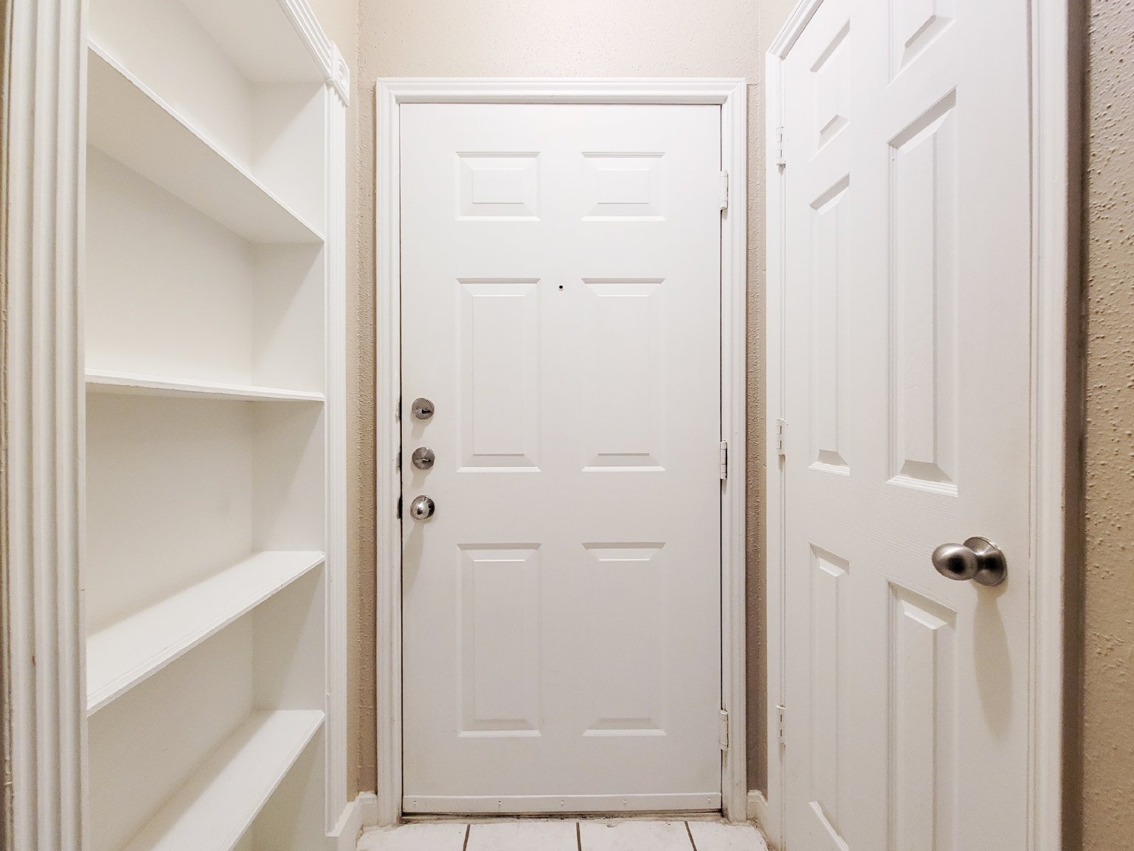 2 Bedroom 1 Bath Condo! property image