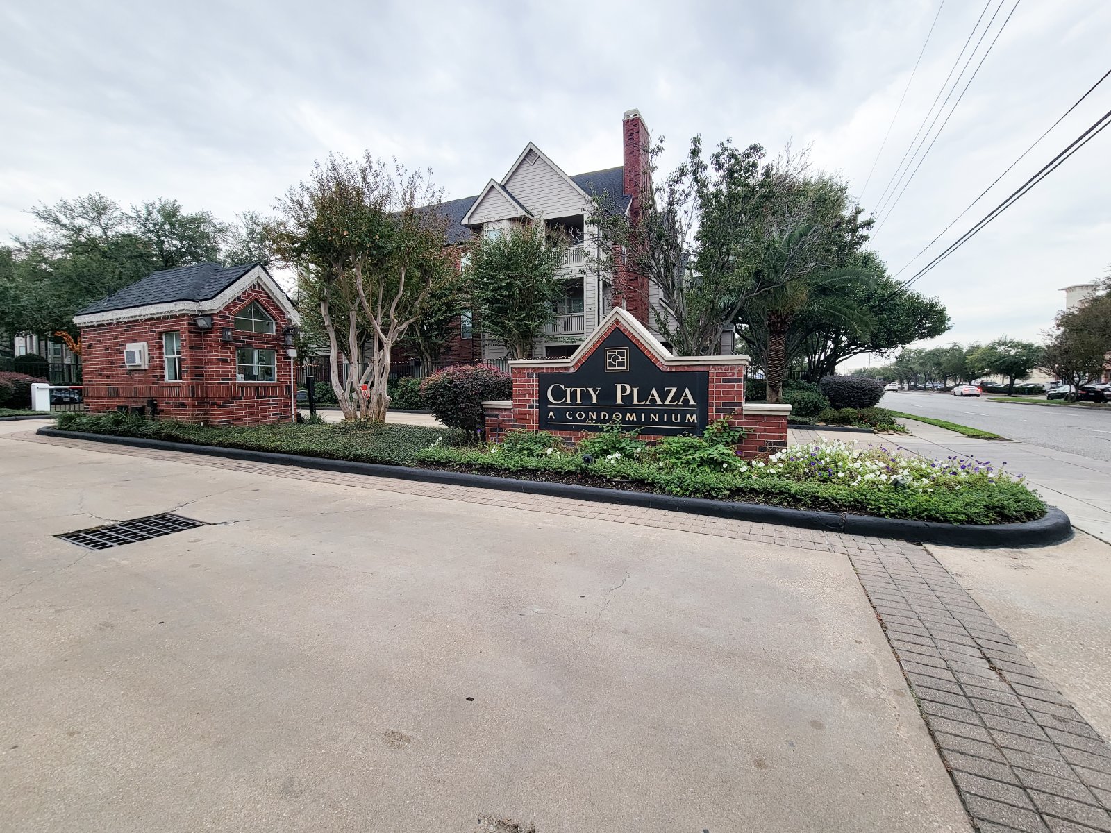 2 Bedroom 1 Bath Condo! property image