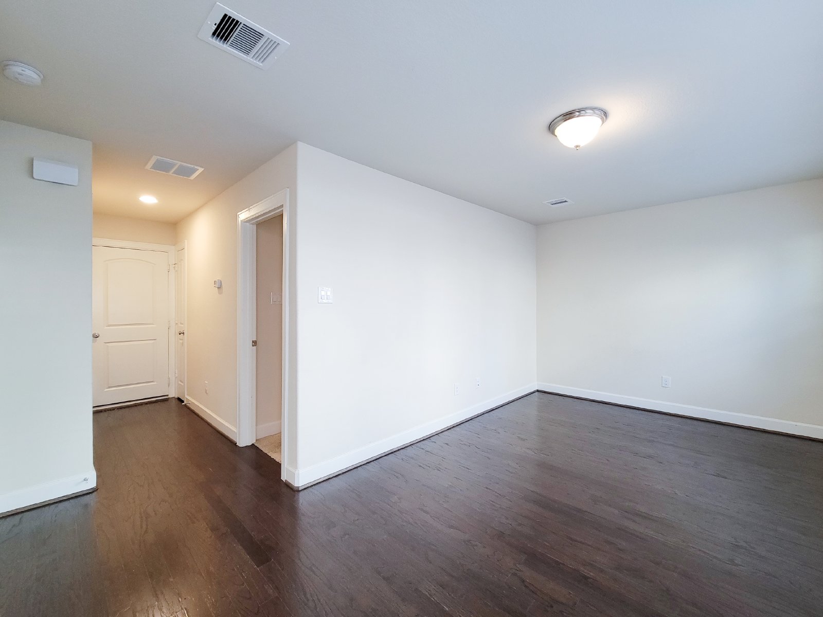 4 Bed Townhouse Condo for Rent in Houston TX 77043 – Spring Branch property image