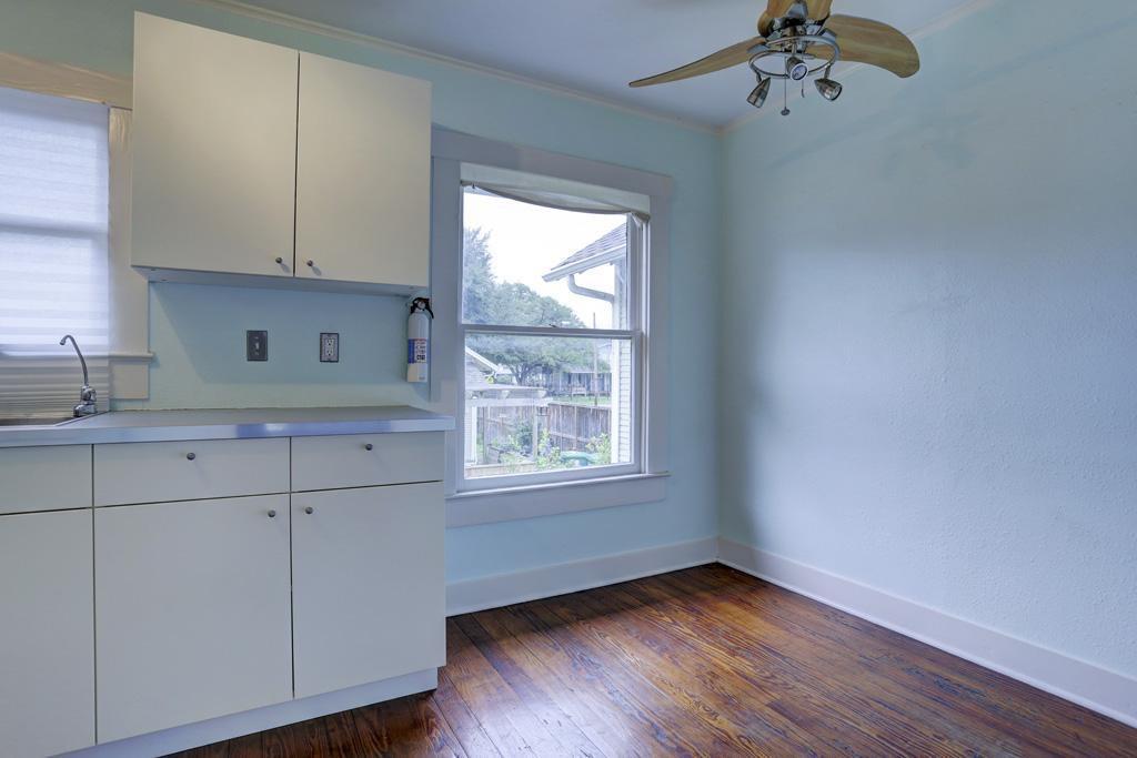 Charming One-Bedroom Home in the Heights – Affordable and Inviting! property image