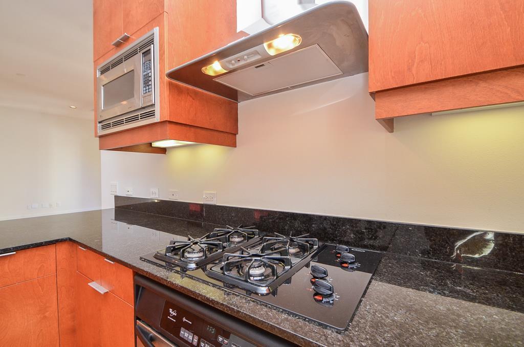 3 Bed Townhome for Rent in Houston TX 77098 – Upper Kirby property image