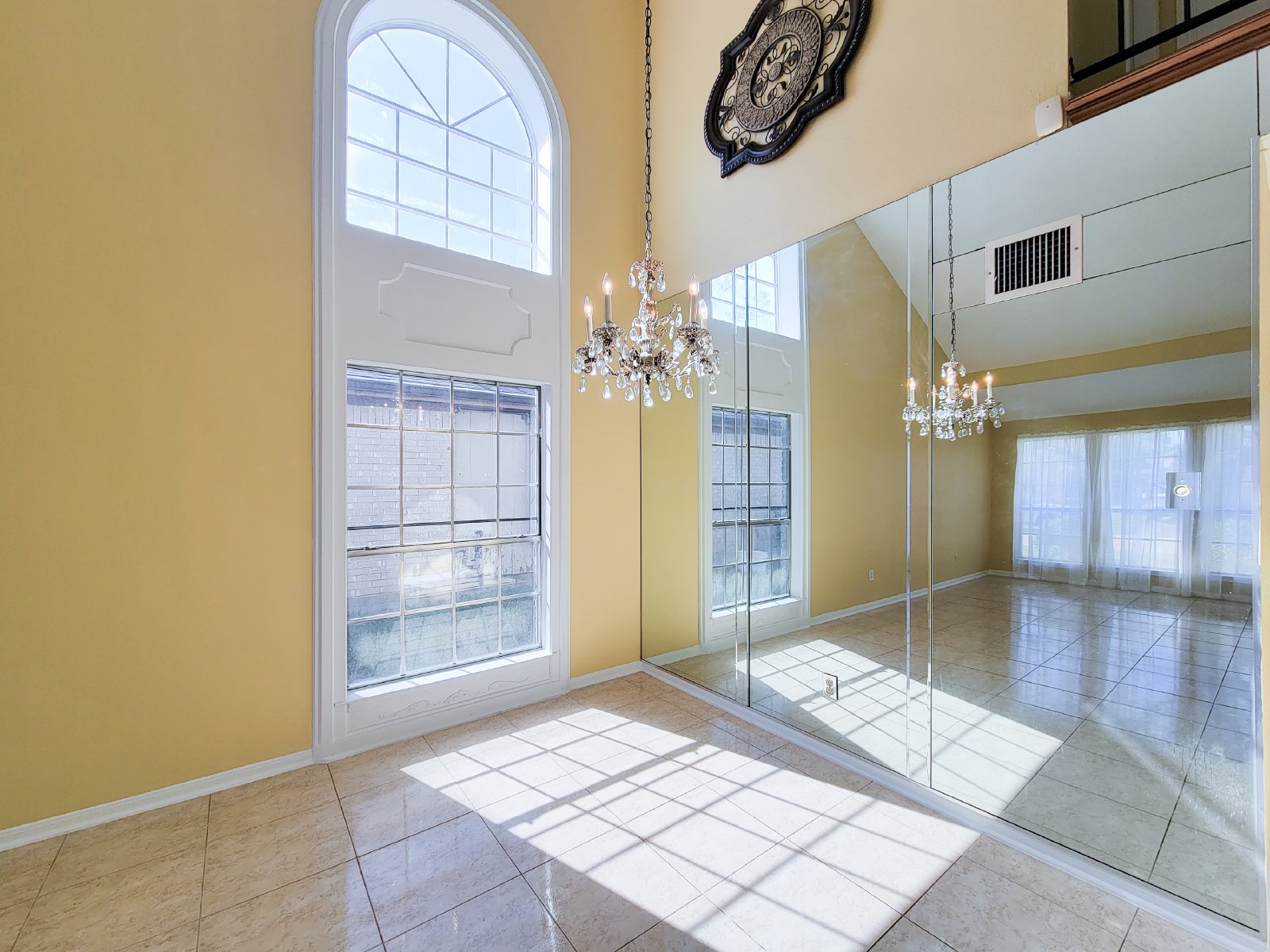 3-Bed Single-Family Home for Rent in Houston 77099 – Spacious Yard + Upgraded Interior property image