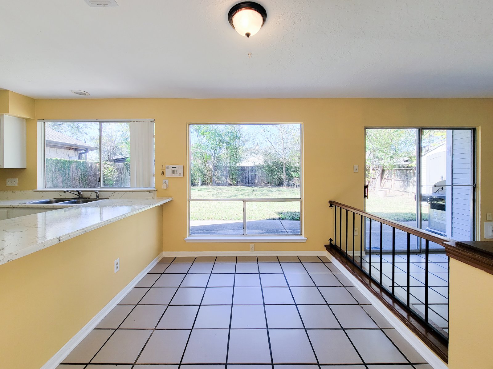 3-Bed Single-Family Home for Rent in Houston 77099 – Spacious Yard + Upgraded Interior property image