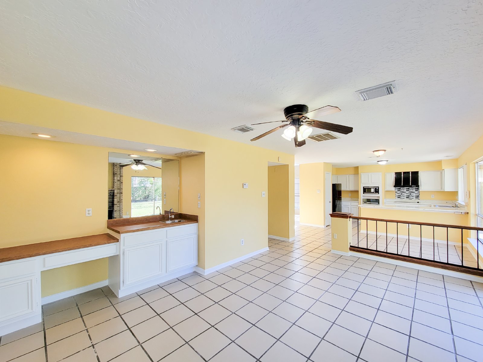 3-Bed Single-Family Home for Rent in Houston 77099 – Spacious Yard + Upgraded Interior property image