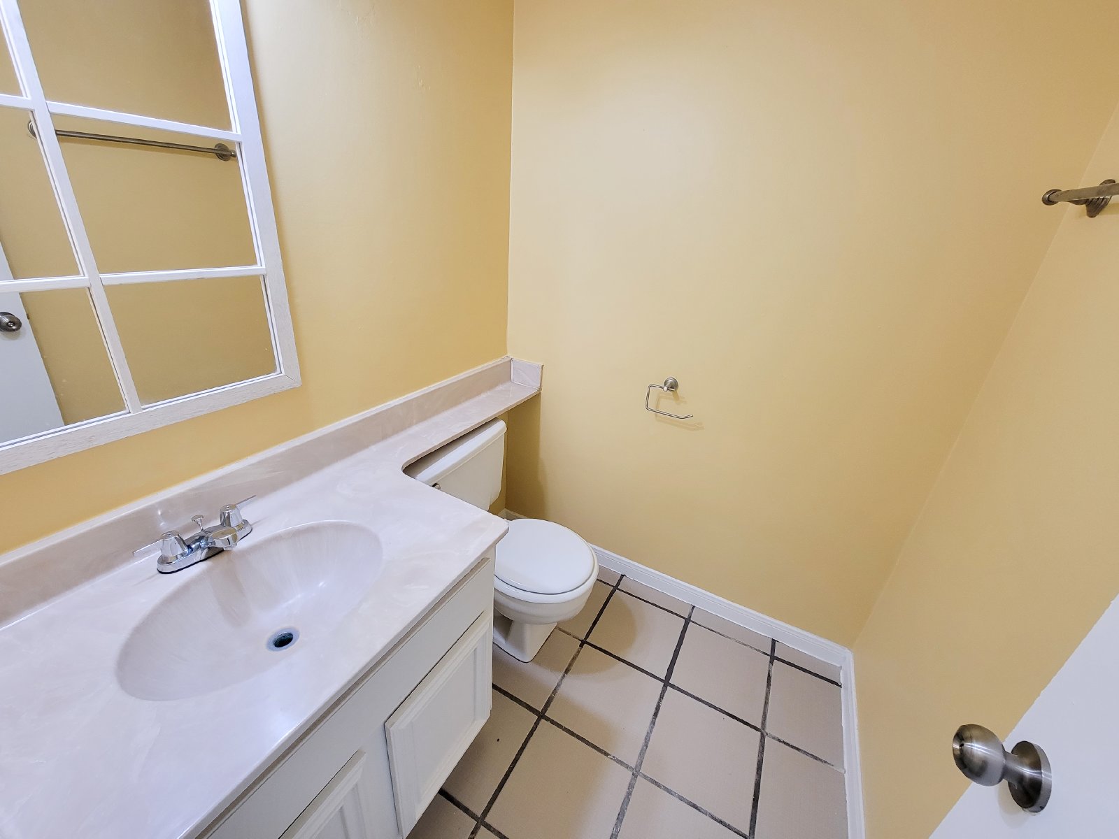 3-Bed Single-Family Home for Rent in Houston 77099 – Spacious Yard + Upgraded Interior property image