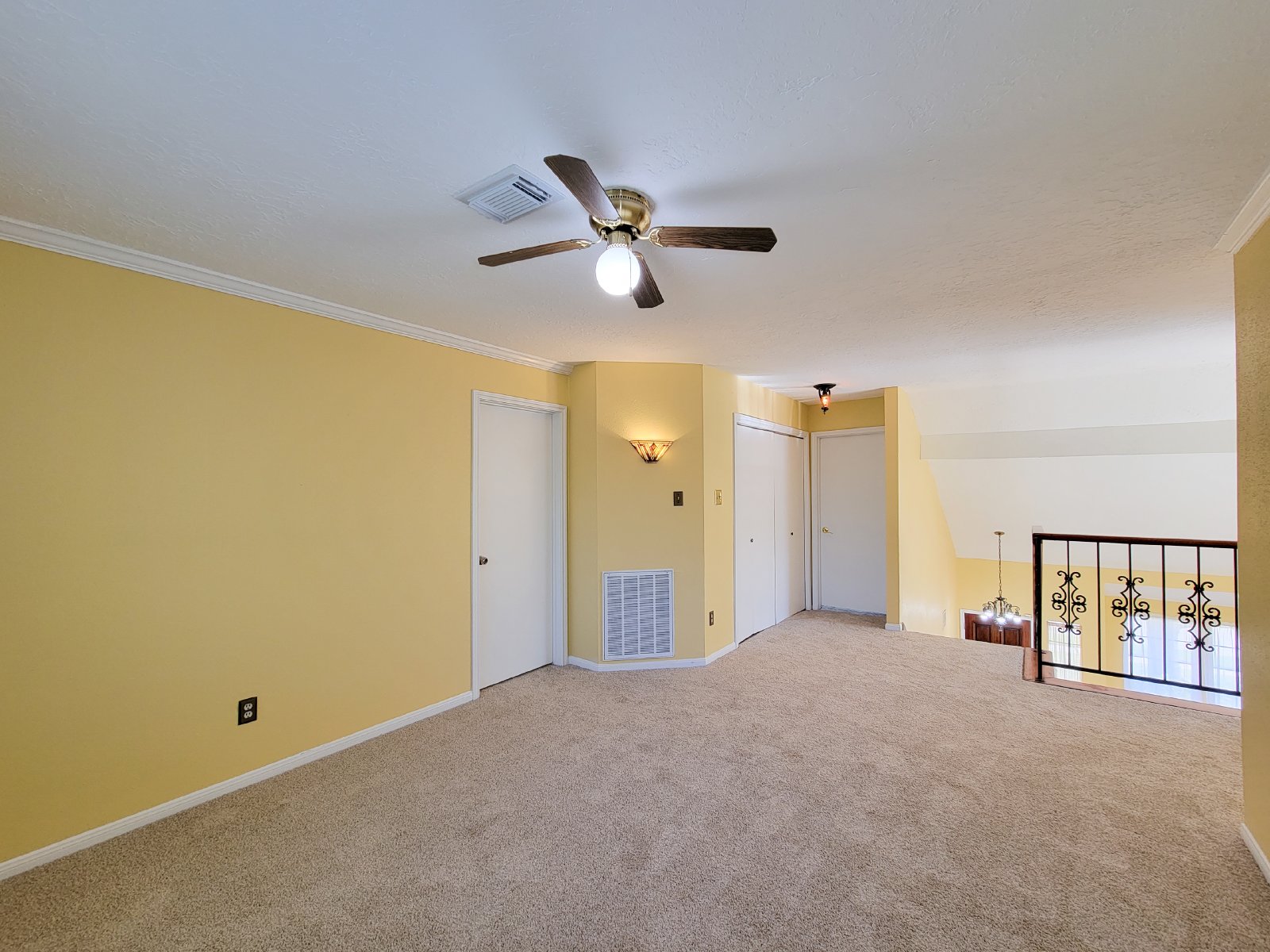 3-Bed Single-Family Home for Rent in Houston 77099 – Spacious Yard + Upgraded Interior property image