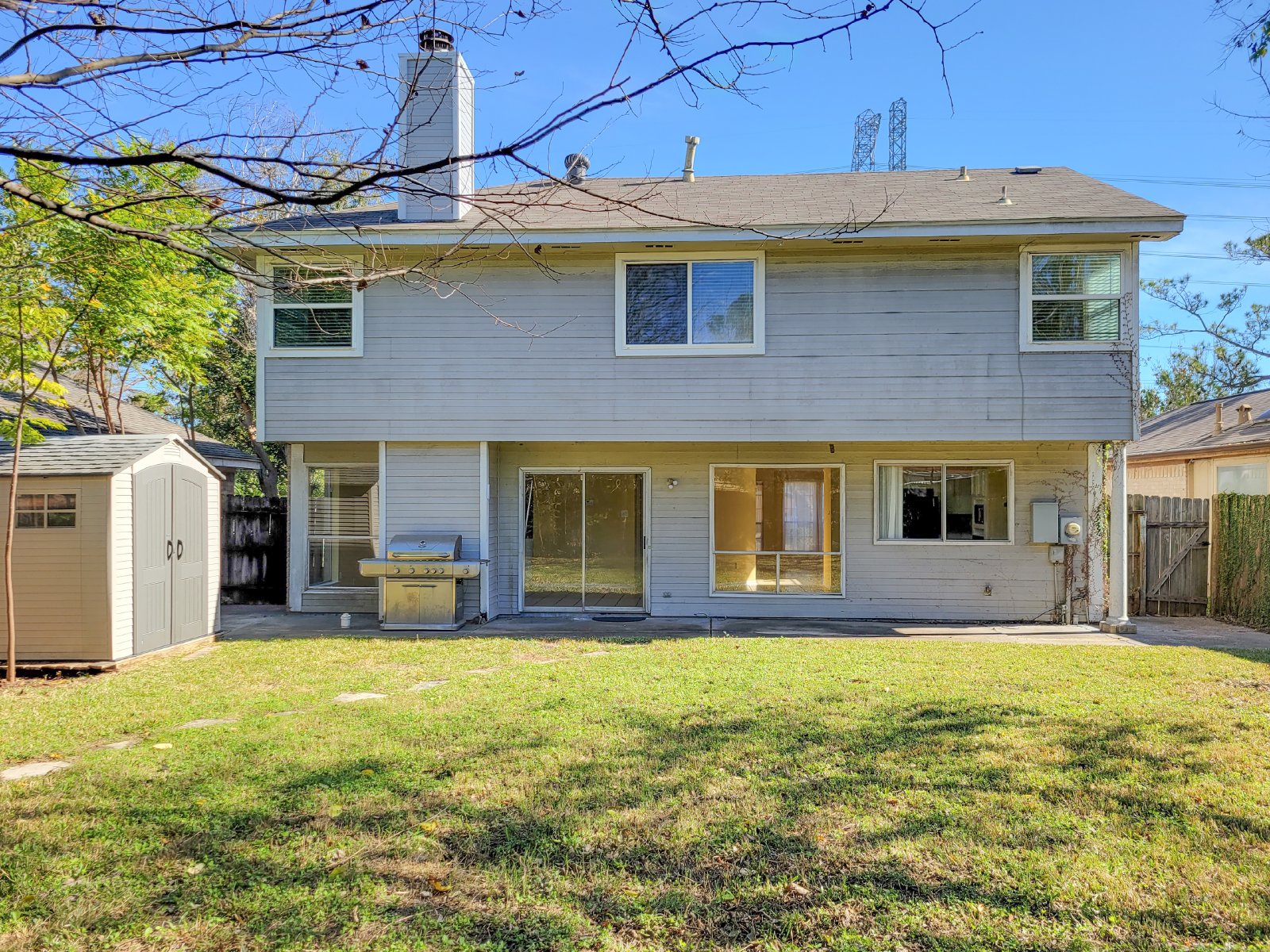 3-Bed Single-Family Home for Rent in Houston 77099 – Spacious Yard + Upgraded Interior property image