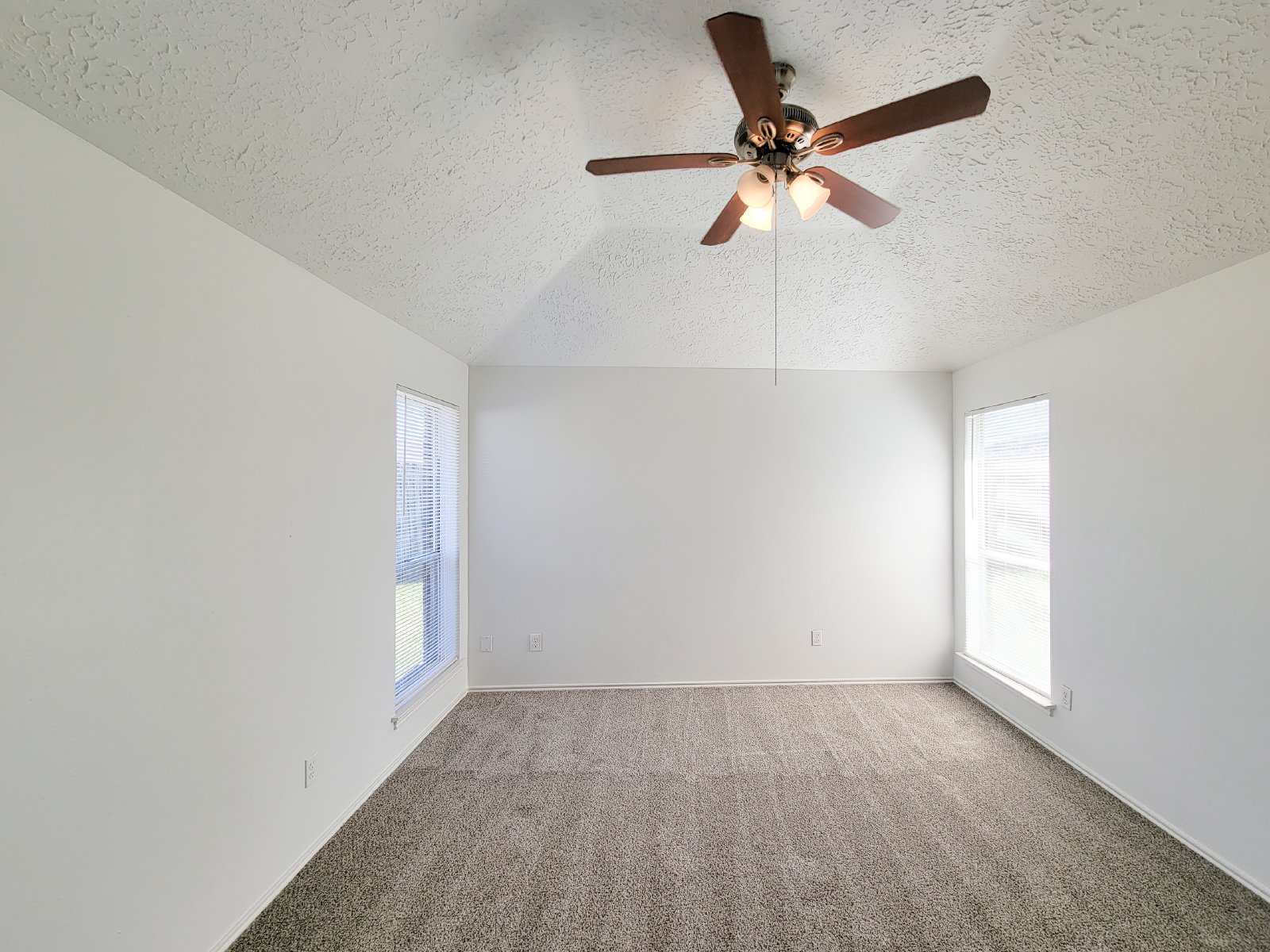 4 Bed Single-Family Home for Rent in Humble TX 77338 – Kenswick Sec 06 property image