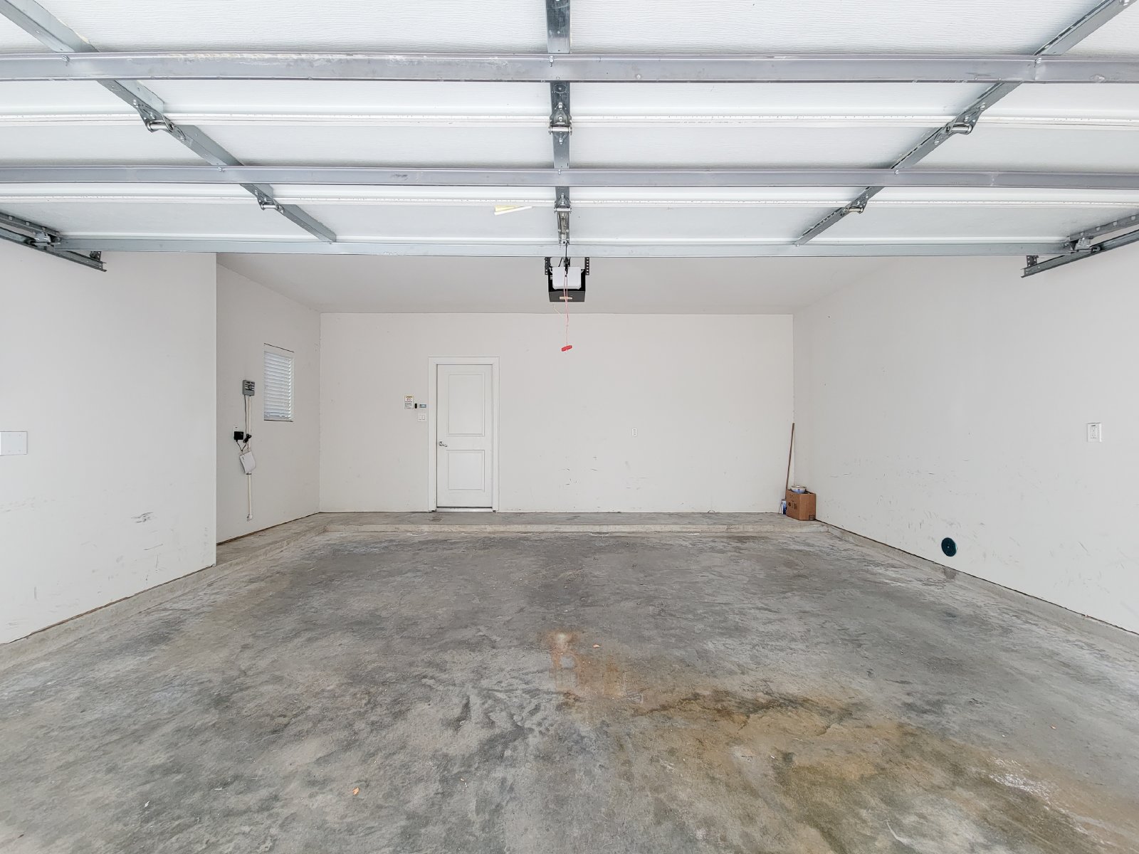 3-Bed, 3.5-Bath Home for Rent in Houston 77021 – Private Museum District Enclave property image