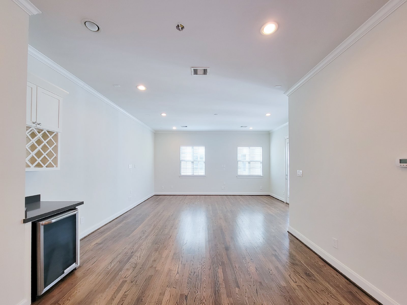 3-Bed, 3.5-Bath Home for Rent in Houston 77021 – Private Museum District Enclave property image