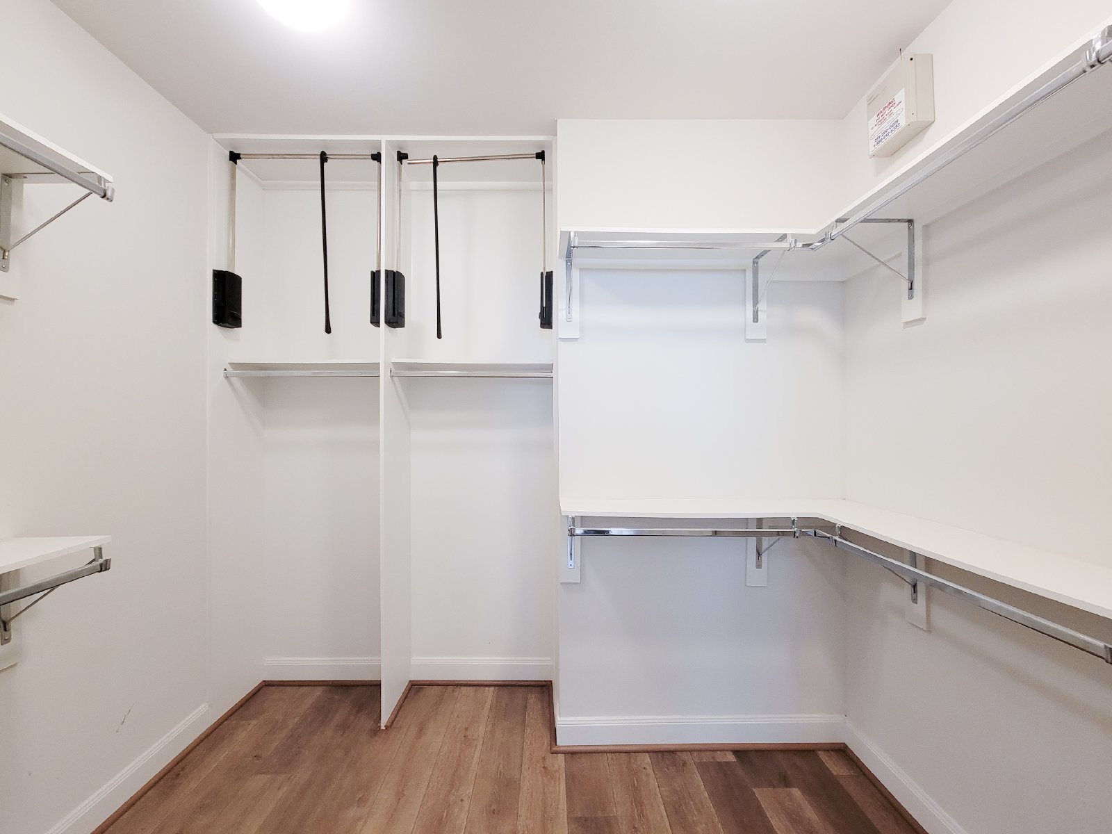 3-Bed, 3.5-Bath Home for Rent in Houston 77021 – Private Museum District Enclave property image