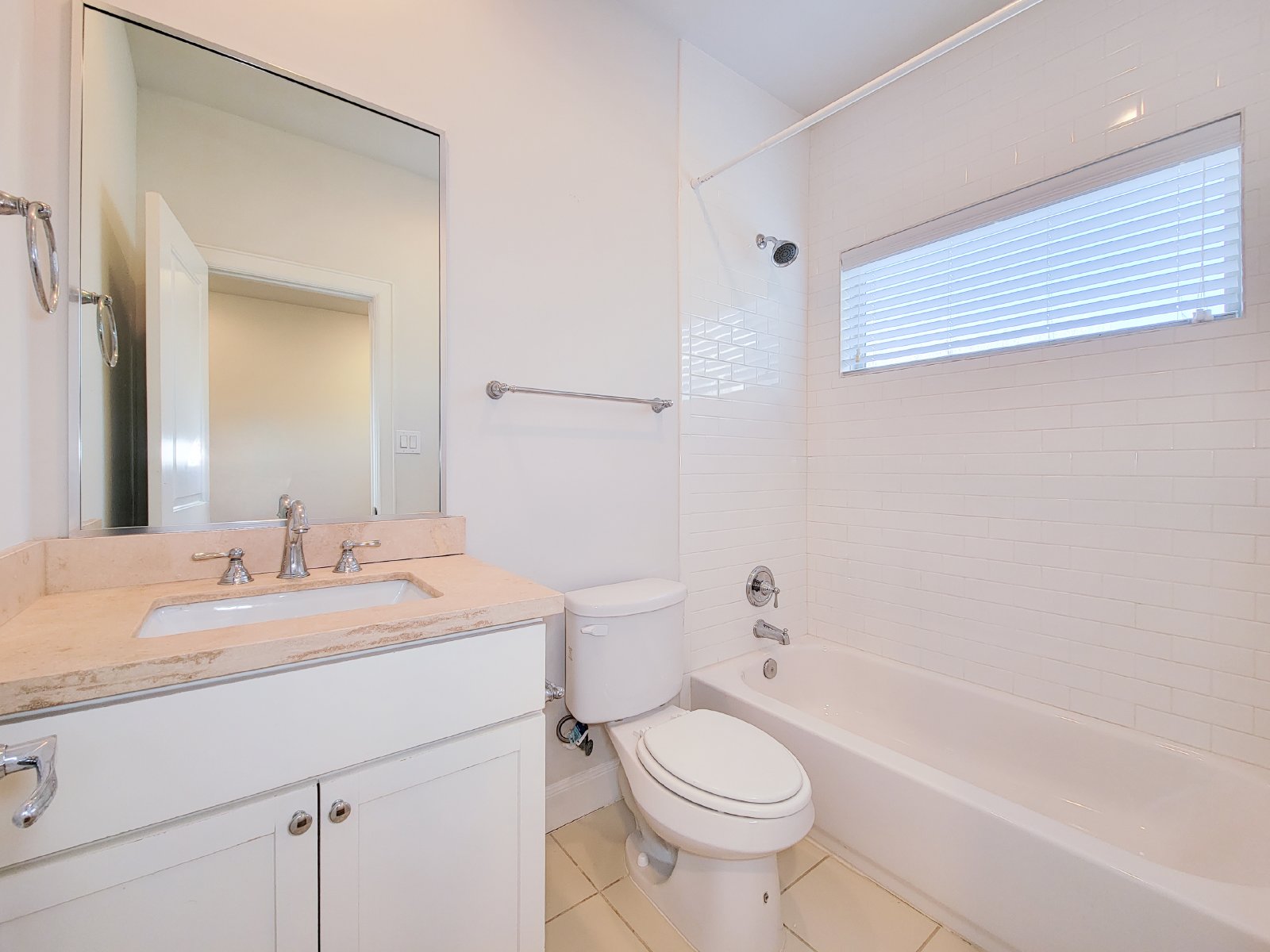 3-Bed, 3.5-Bath Home for Rent in Houston 77021 – Private Museum District Enclave property image