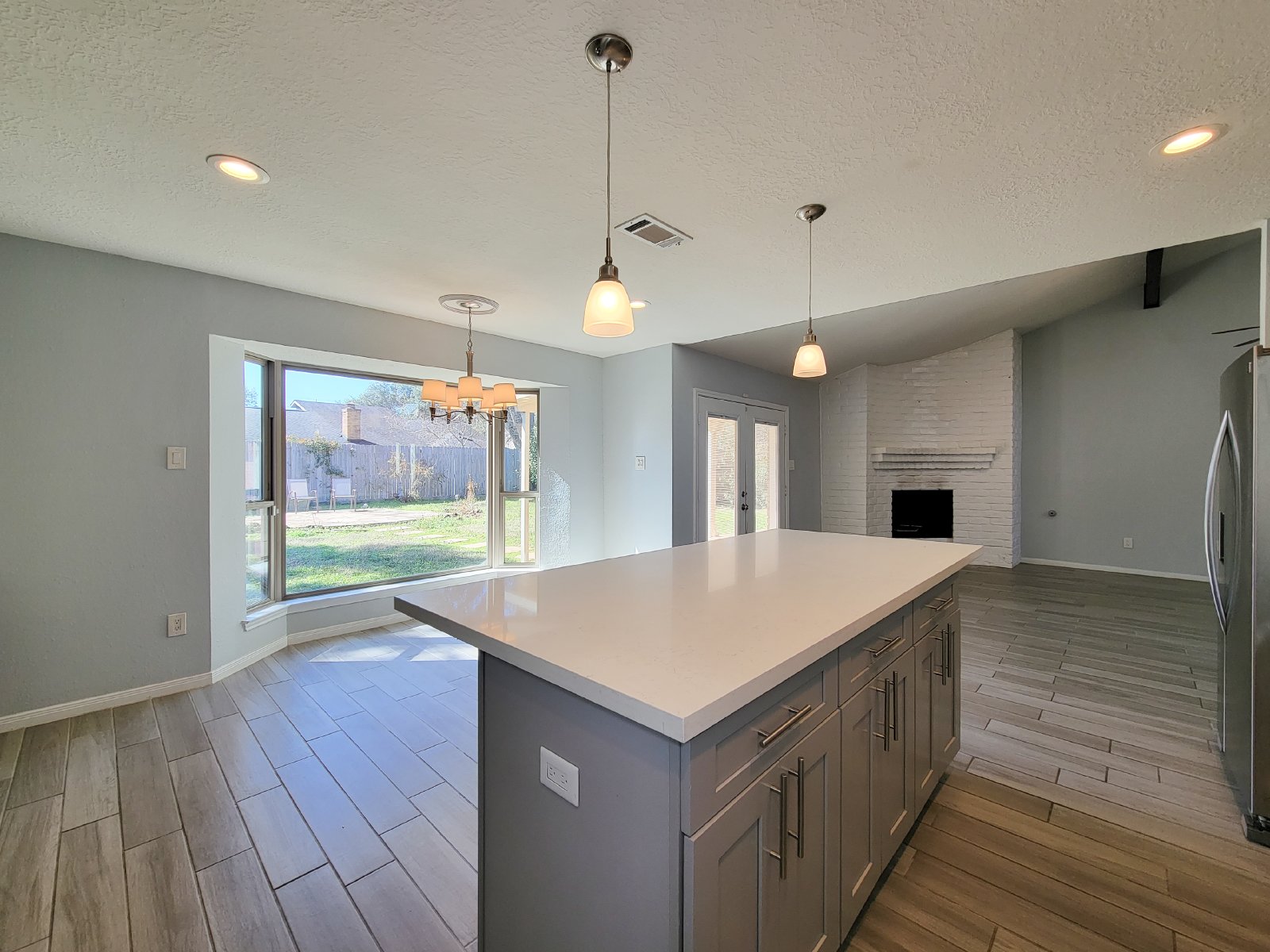 3 Bed 2 Bath Single-Family Home for Rent in Houston TX 77084 – Bear Creek Village property image