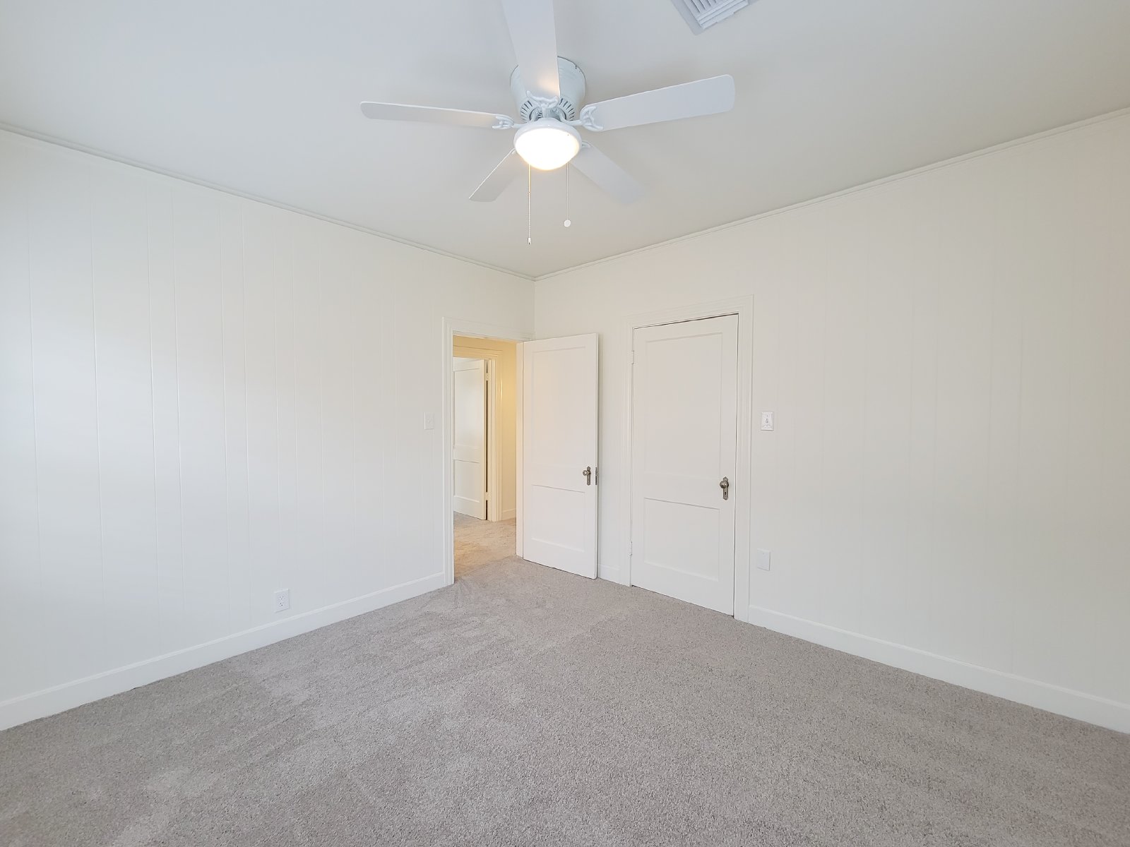 Charming 2-Bed Apartment for Rent in Montrose (77098) property image