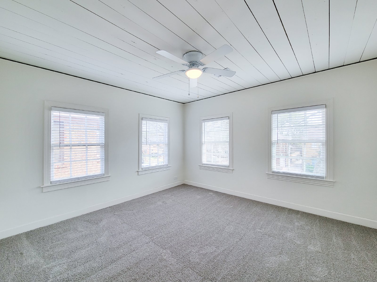 Charming 2-Bed Apartment for Rent in Montrose (77098) property image