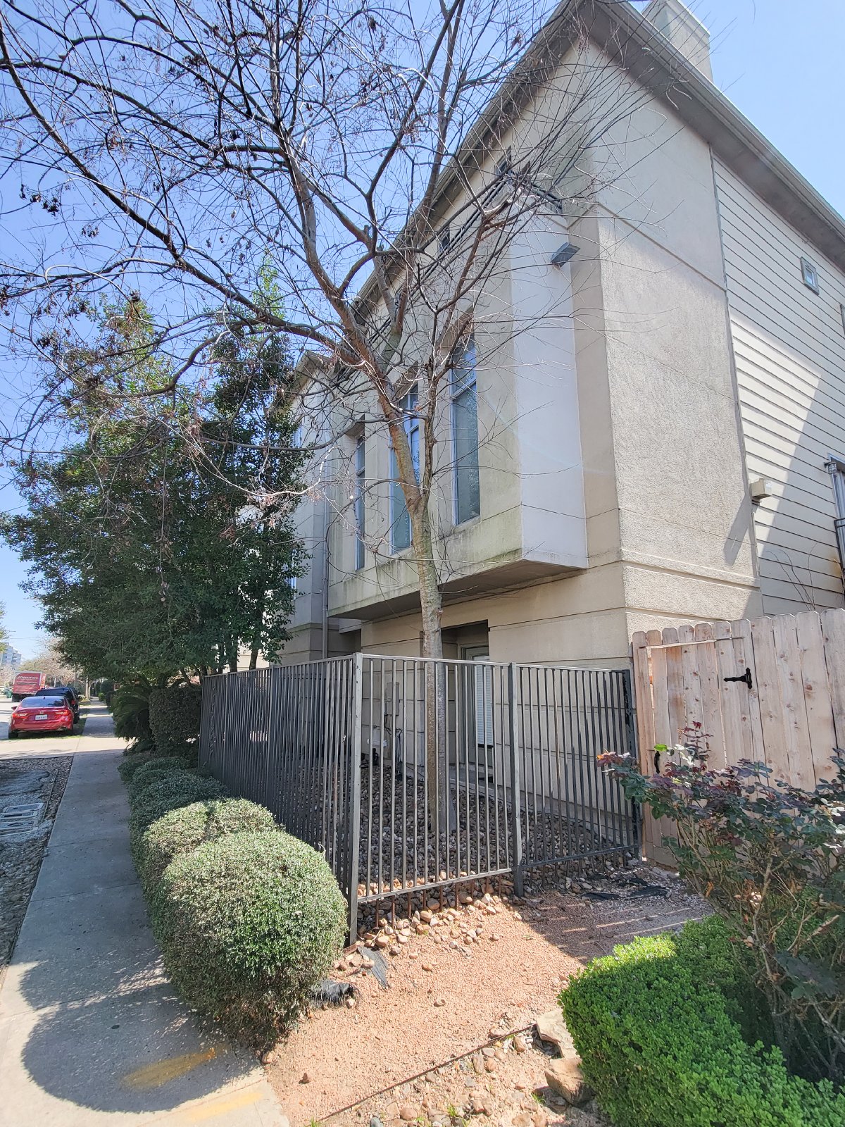 Townhome for Rent in Houston TX 77007 – Rice Military Area property image