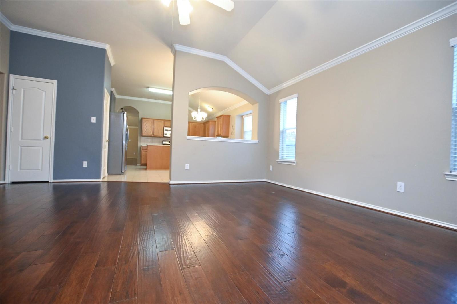 4 Bed Single-Family Home in Pearland TX 77584 with Attached Garage property image