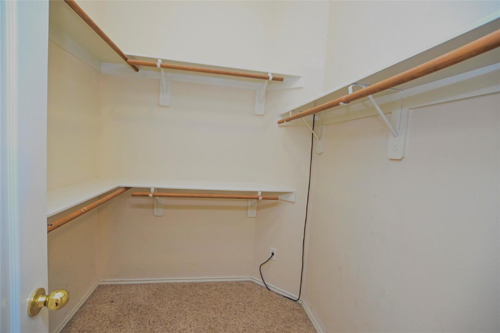 4 Bed Single-Family Home in Pearland TX 77584 with Attached Garage property image