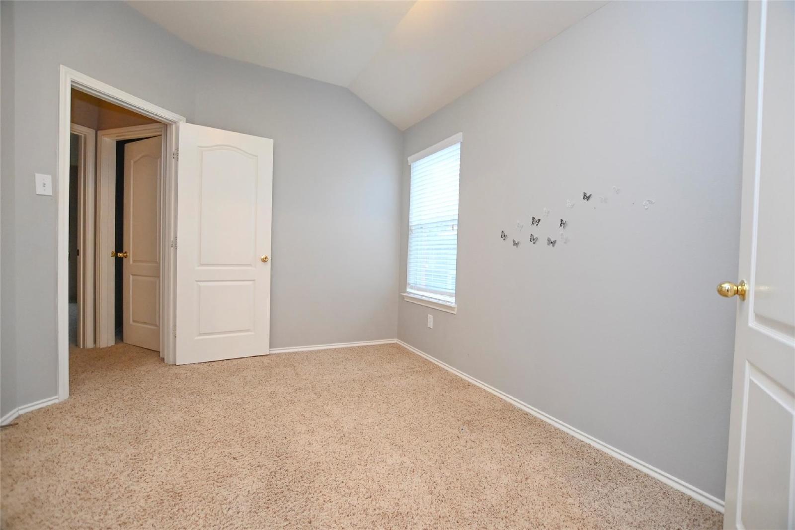 4 Bed Single-Family Home in Pearland TX 77584 with Attached Garage property image