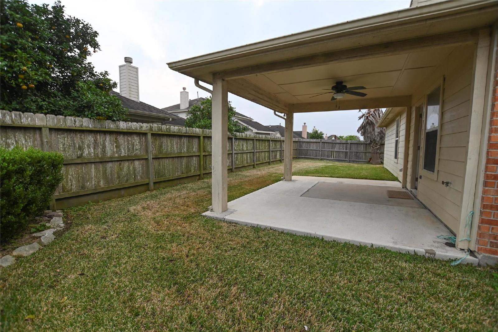 4 Bed Single-Family Home in Pearland TX 77584 with Attached Garage property image