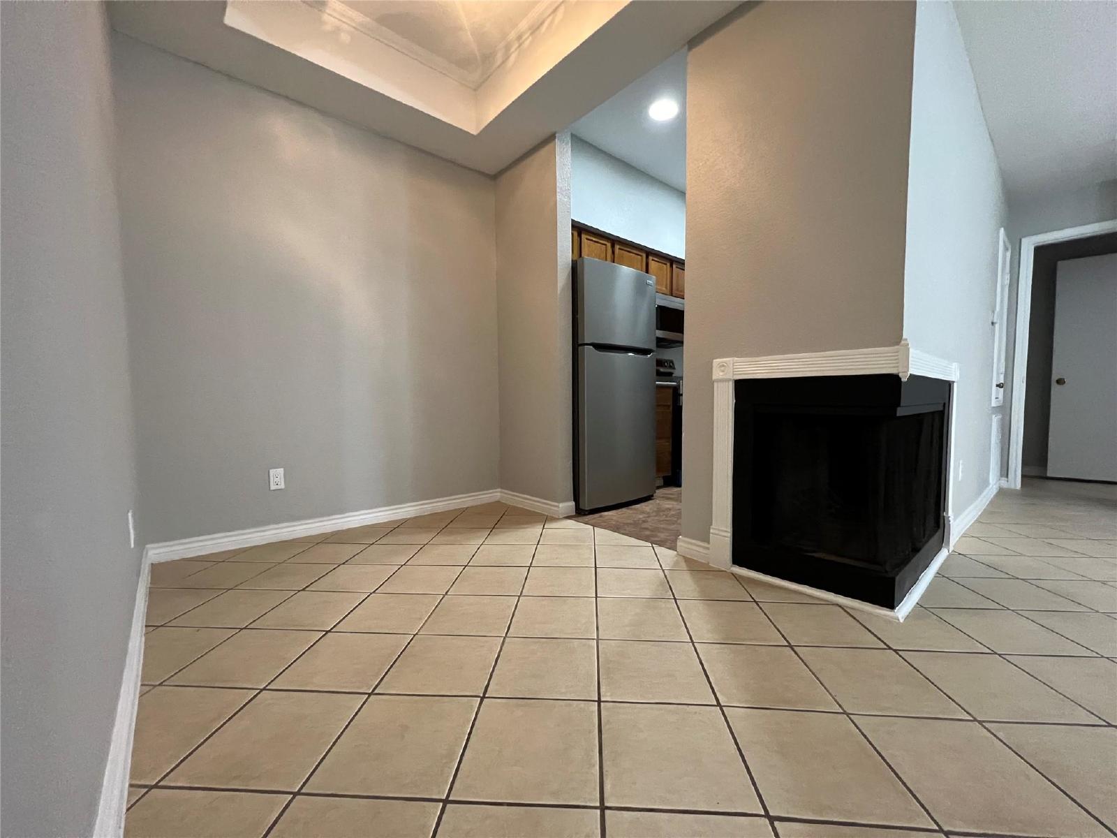 2 Bed Condo in 77054 Near Texas Medical Center + Gated Community property image