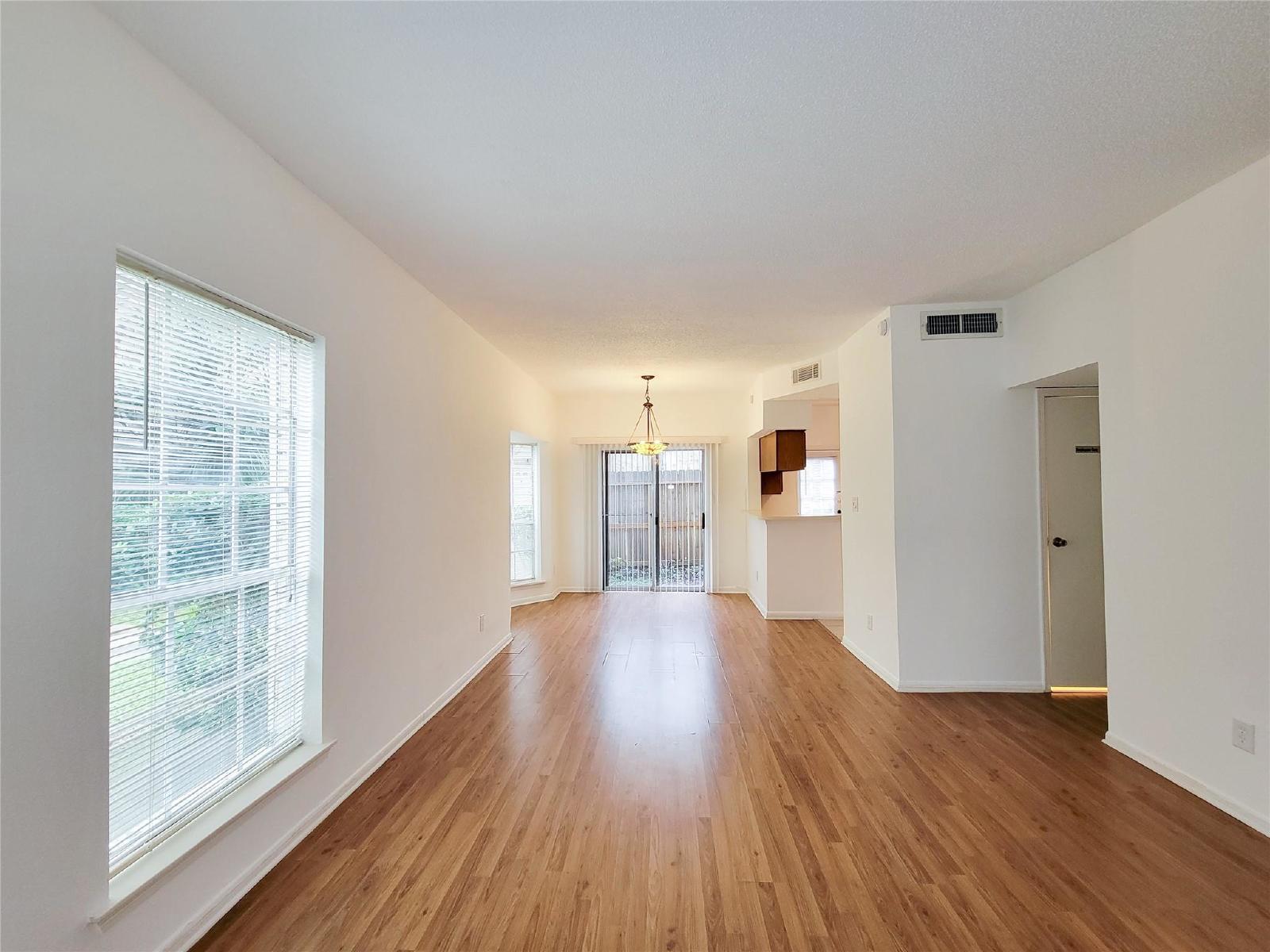 2 Bed Condo in 77054 Near Medical Center + Gated Community property image