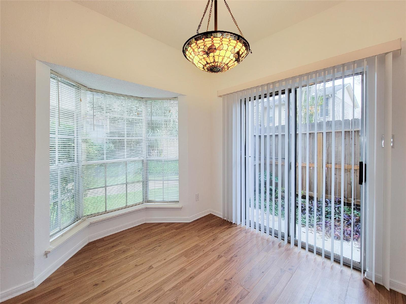 2 Bed Condo in 77054 Near Medical Center + Gated Community property image