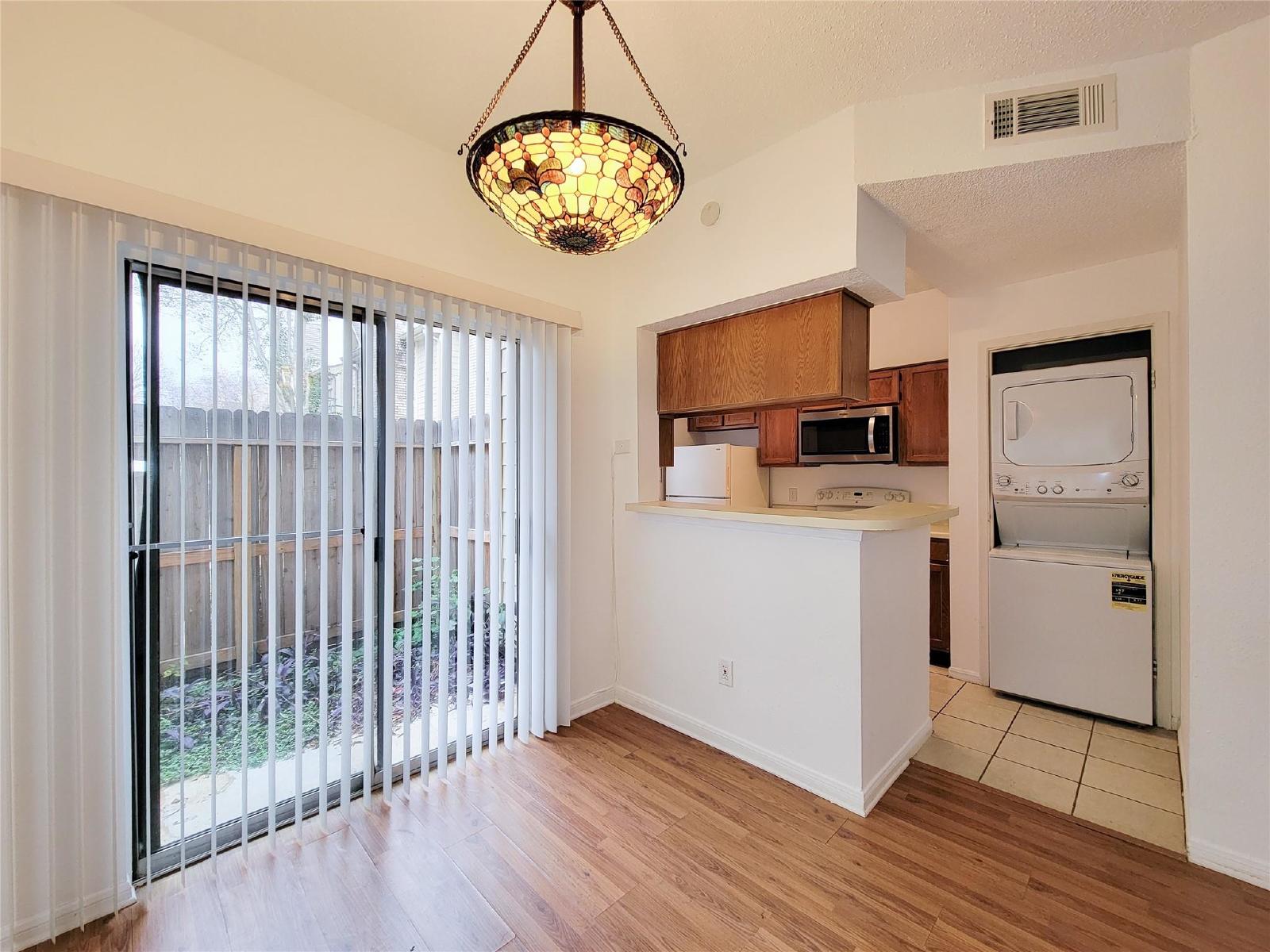 2 Bed Condo in 77054 Near Medical Center + Gated Community property image