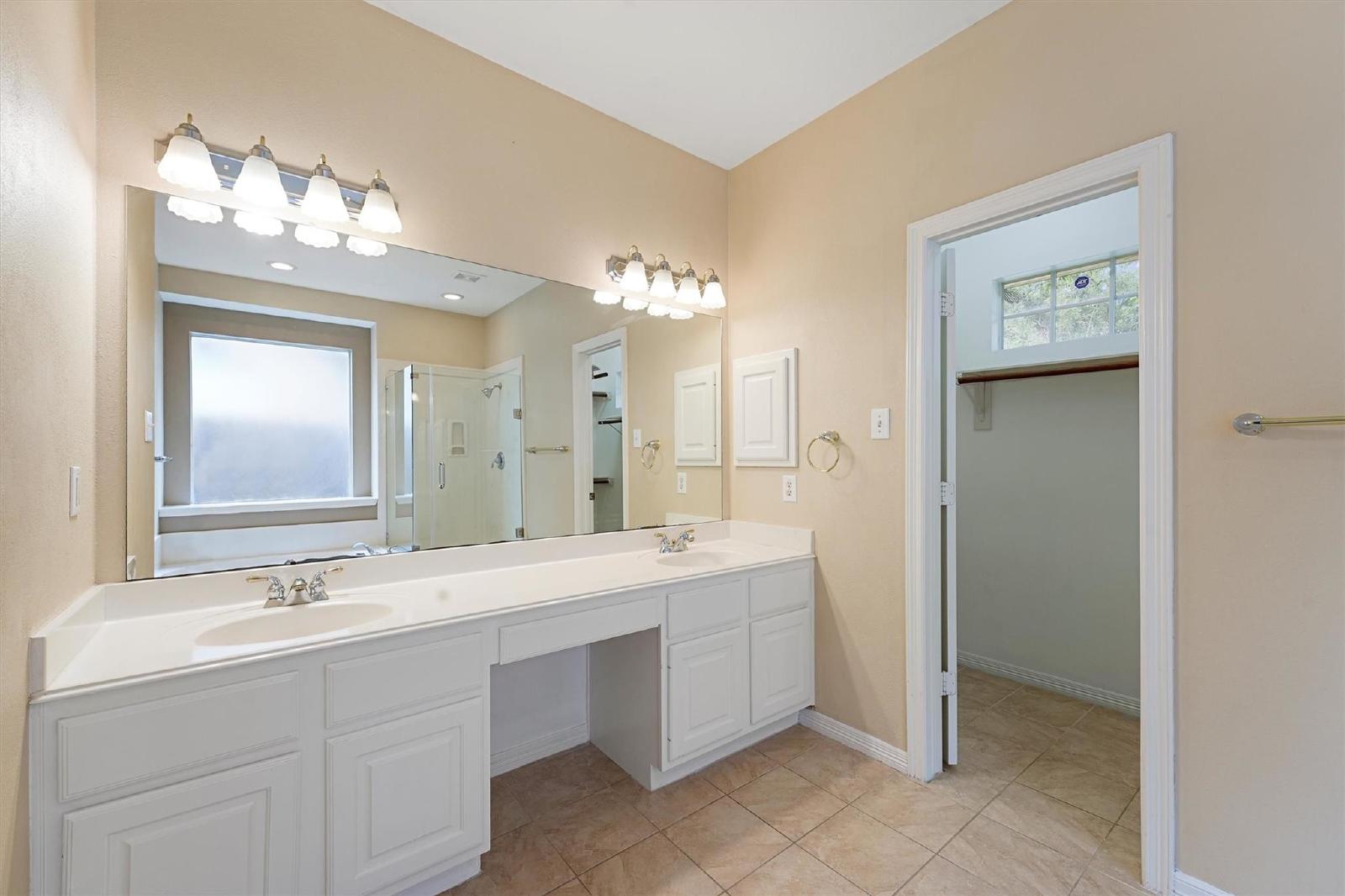 4 Bed Home in Katy TX 77494 Near Cinco Ranch Area property image