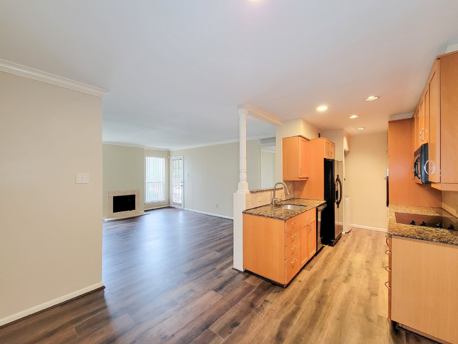 Luxury River Oaks Corner Condo with 24/7 Security & Walkable Location property image