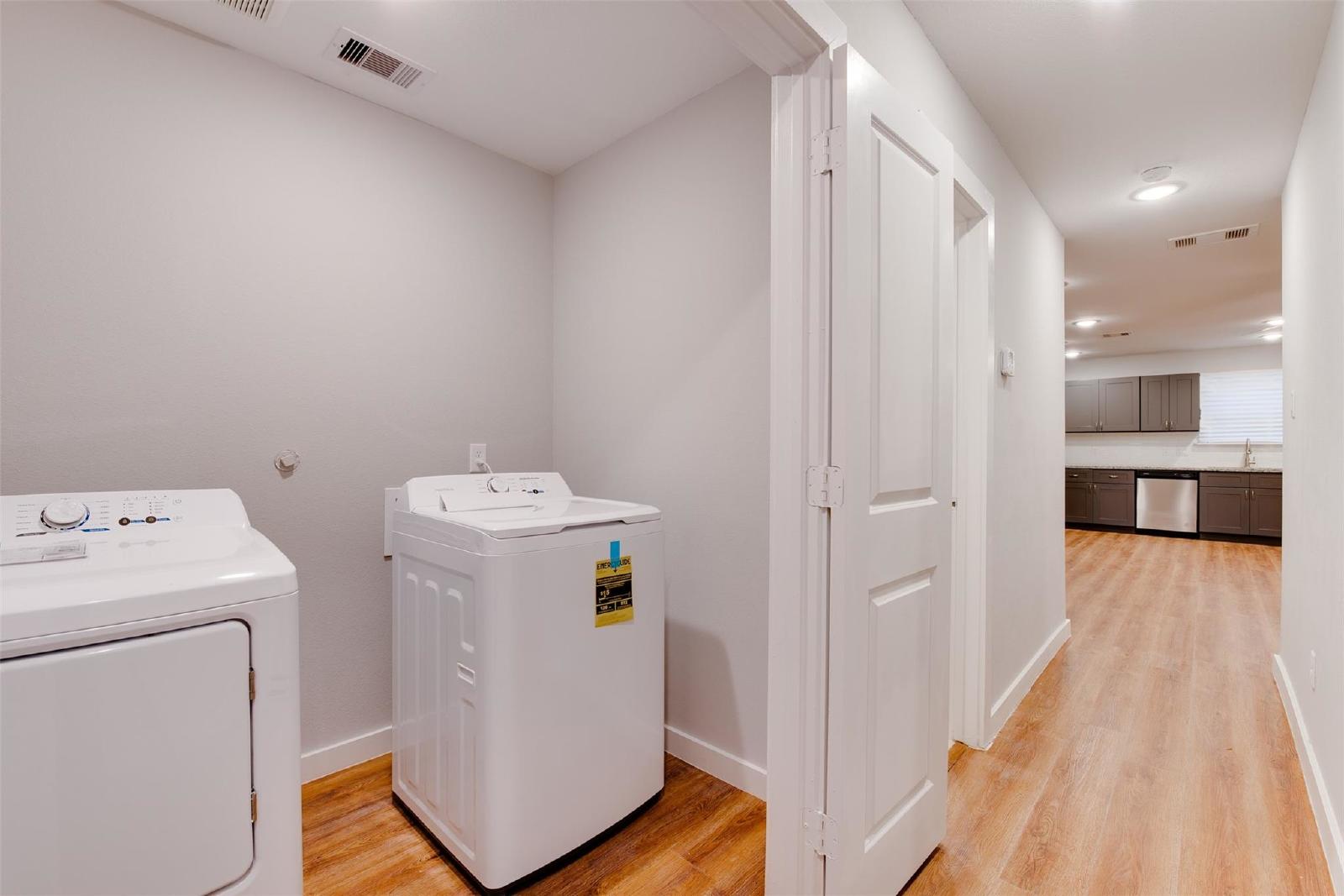 3 Bedroom Duplex Unit in North Houston 77026 Near I-69 & I-610 property image