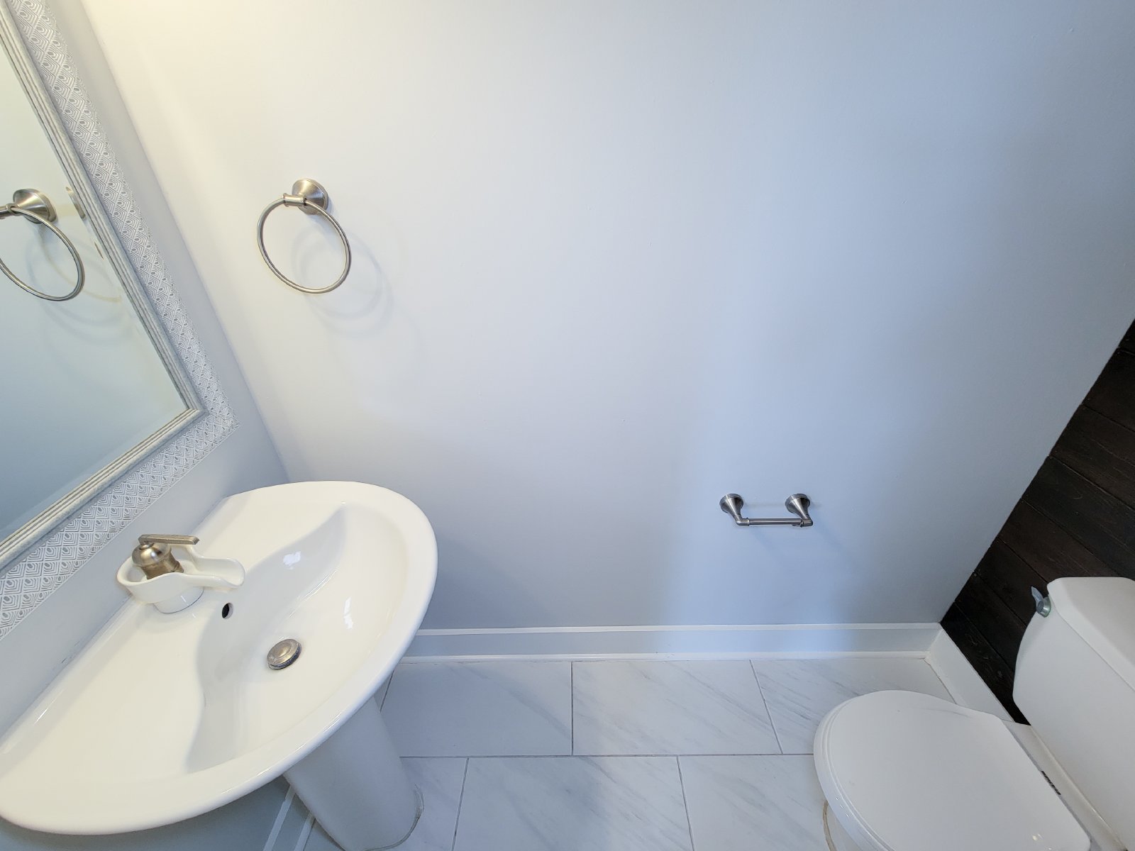 3 Bed Townhome in 77003 Near Minute Maid Park + First-Floor Living property image