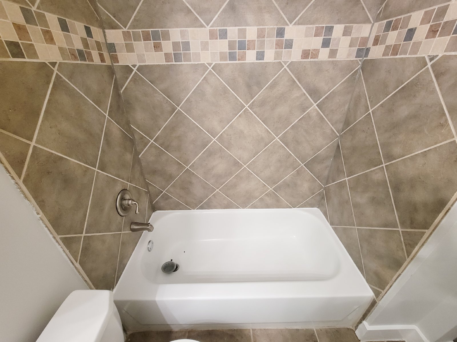 3 Bed Townhome in 77003 Near Minute Maid Park + First-Floor Living property image