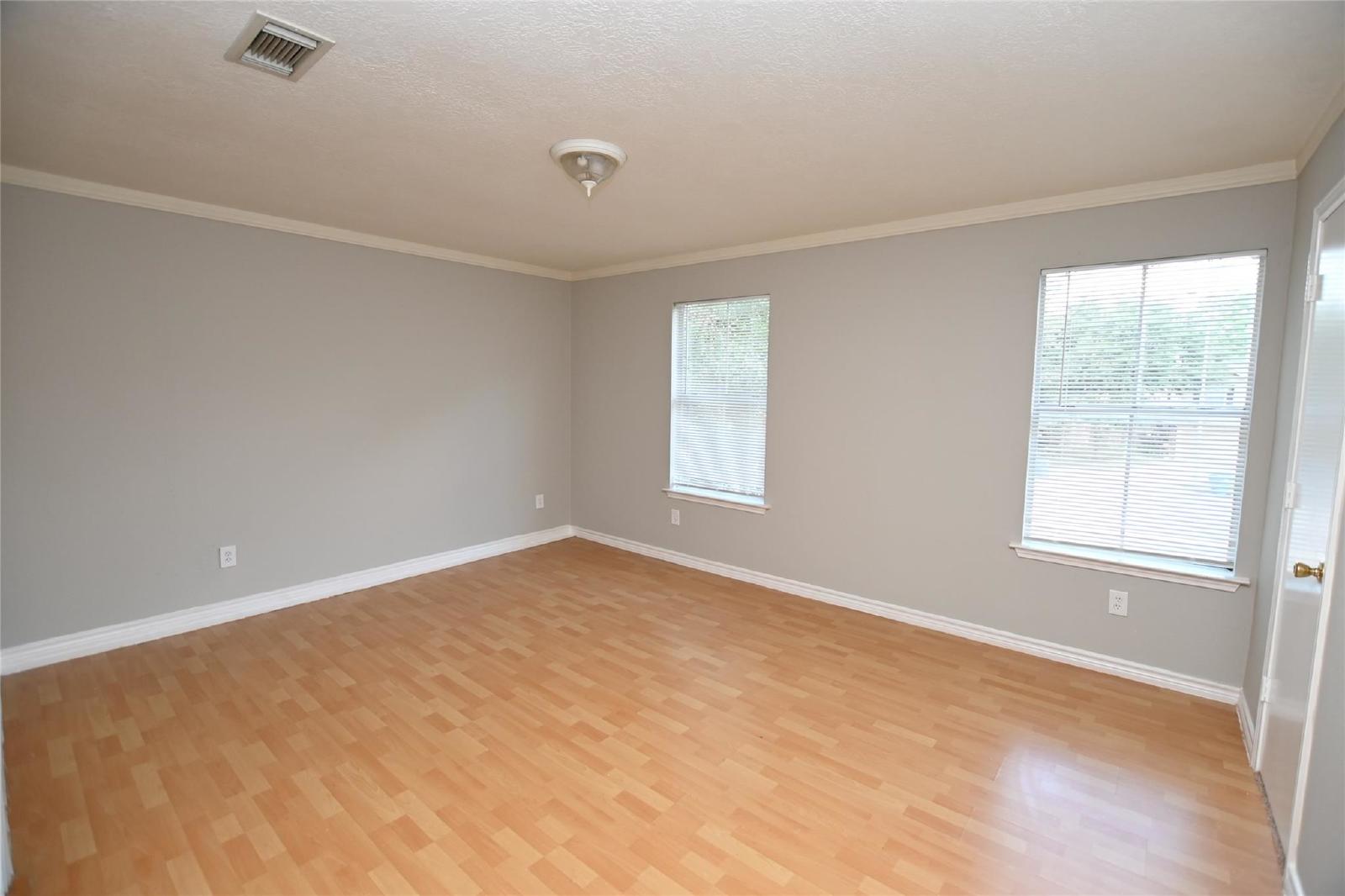 3 Bed Single Family Home in Houston 77088 with 2-Car Garage property image