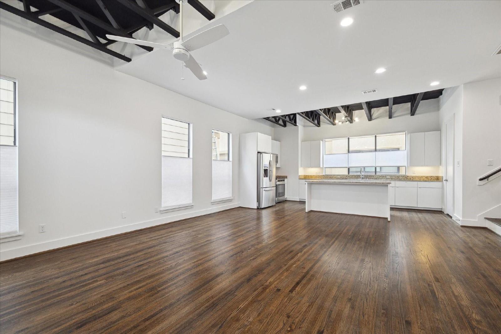 3 Bed Home for Rent in Greater Heights 77008 | 2-Car Garage + Private Backyard property image